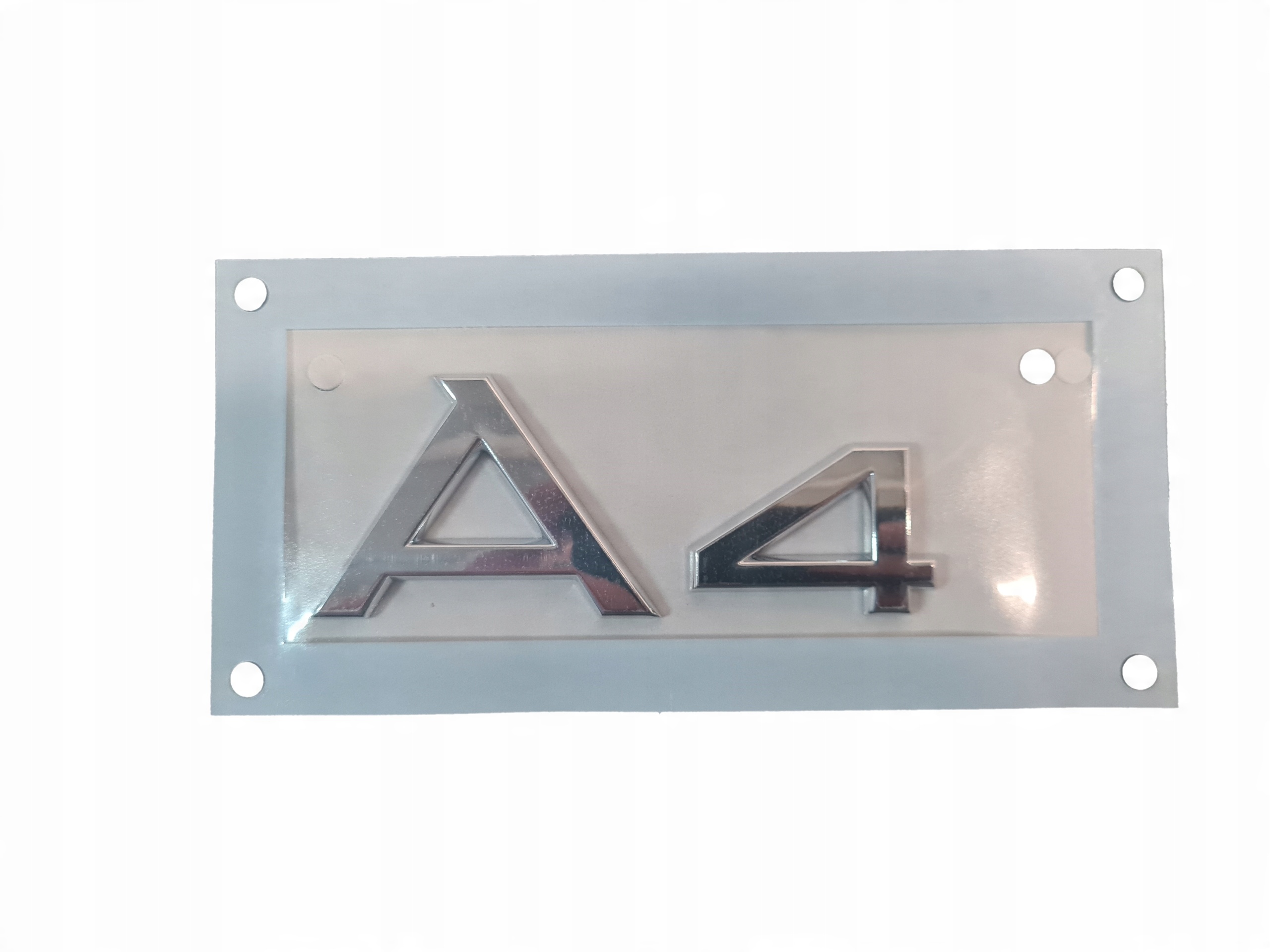 

Napis "A4" Chromowy Oe Audi A4 B7 B8 B9