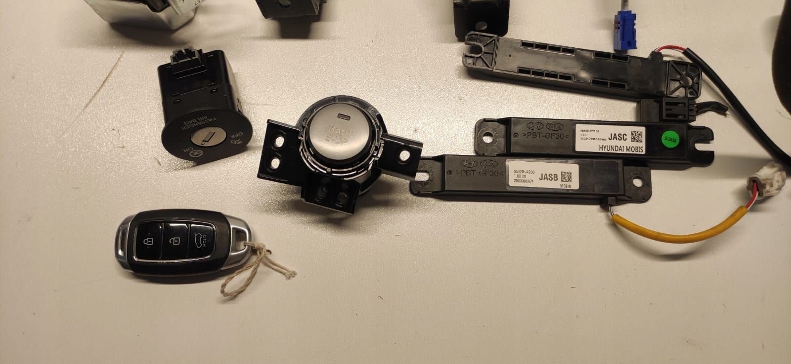 HYUNDAI KONA EV control unit BCM STEROWNIKI ignition key running board STRTOWY