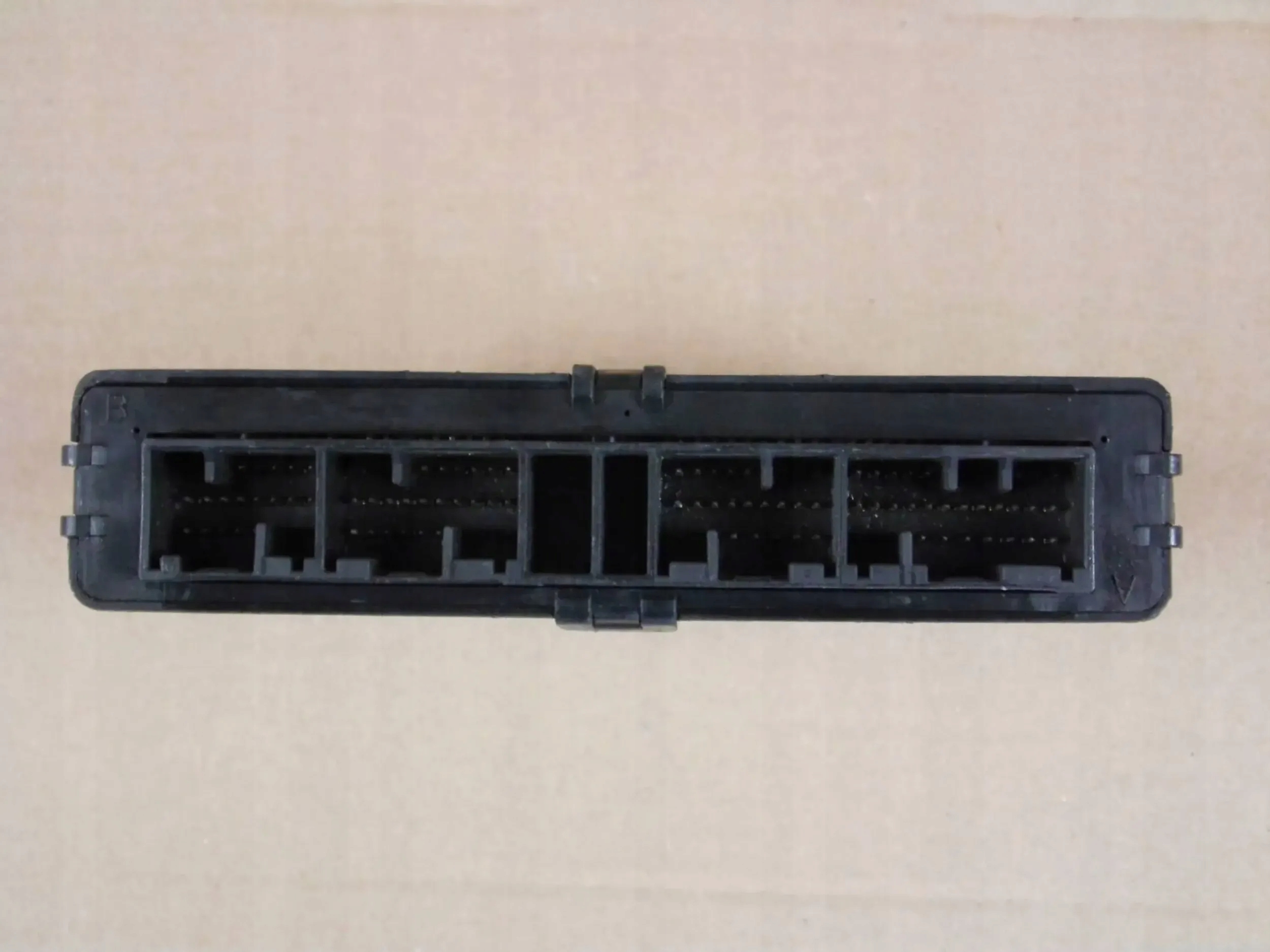 Lexus IS300 2004 modulo centralina ABS 8954053130