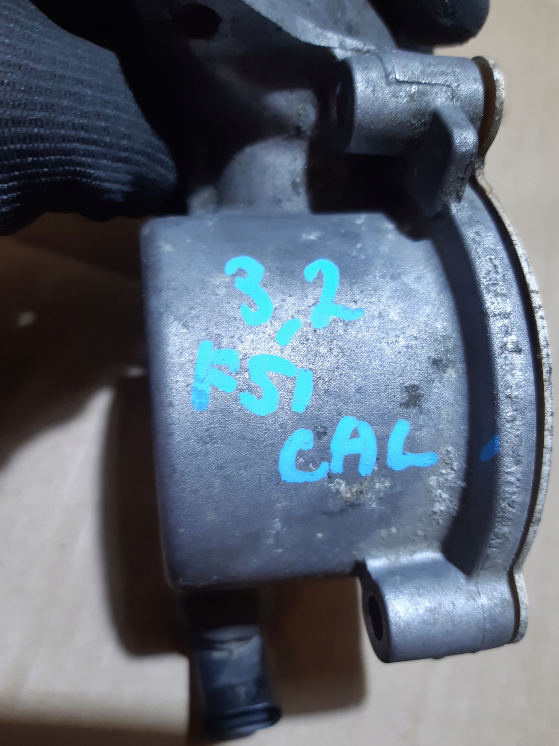 AUDI 3.2 FSI Boîte POMPY Carburant 06E103535A