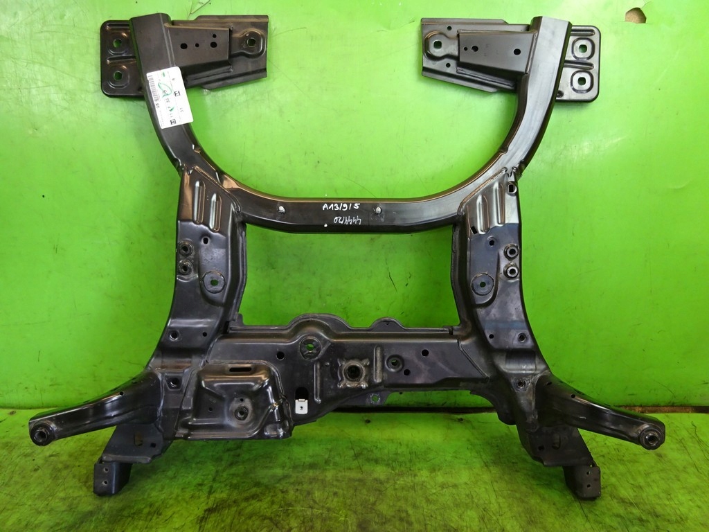 Тележка сани trawers INFINITI Q30 QX30 2.0 T 18R