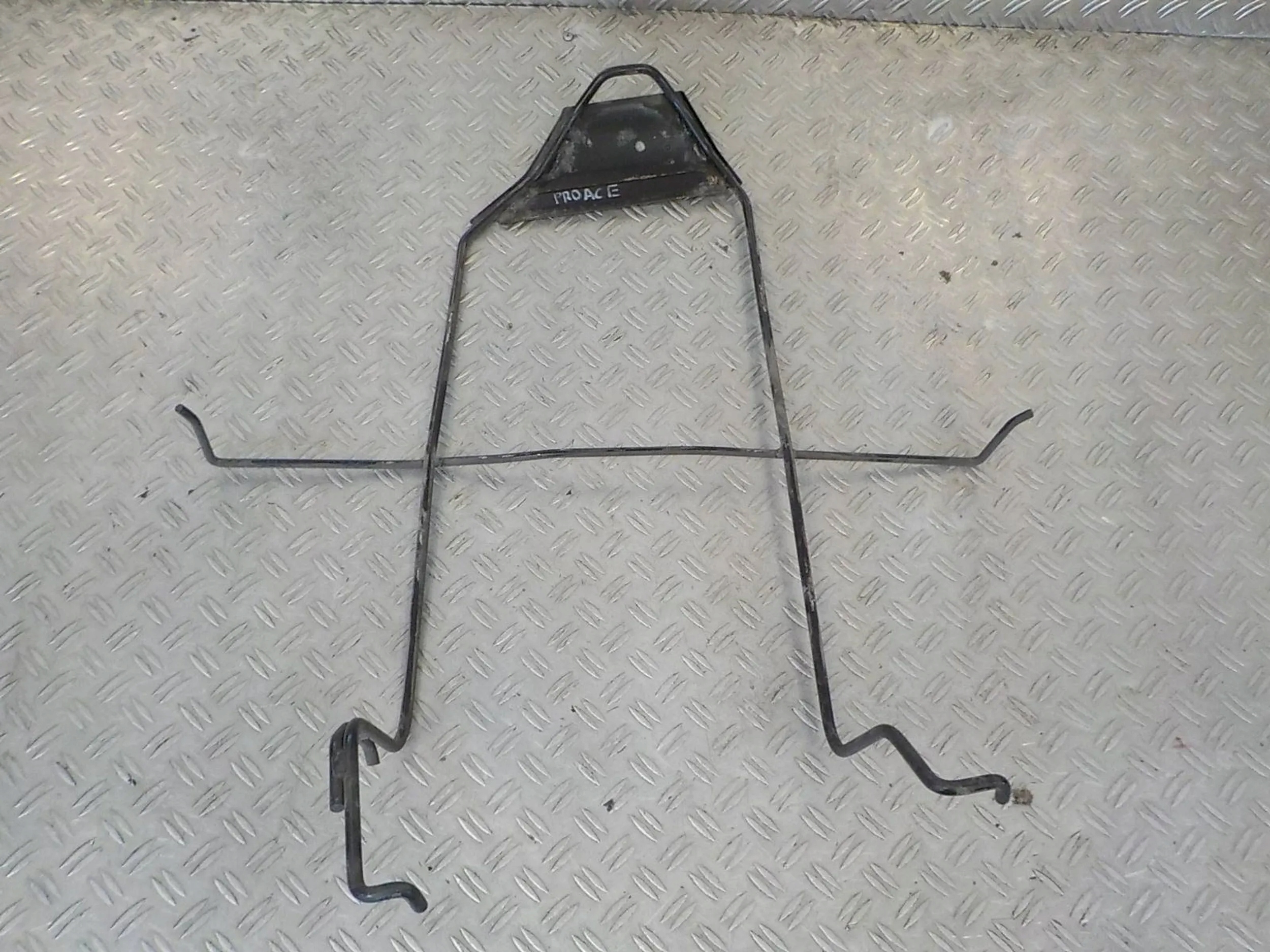 Toyota Proace 2019 KOSZ KOŁA ZAPASOWEGO