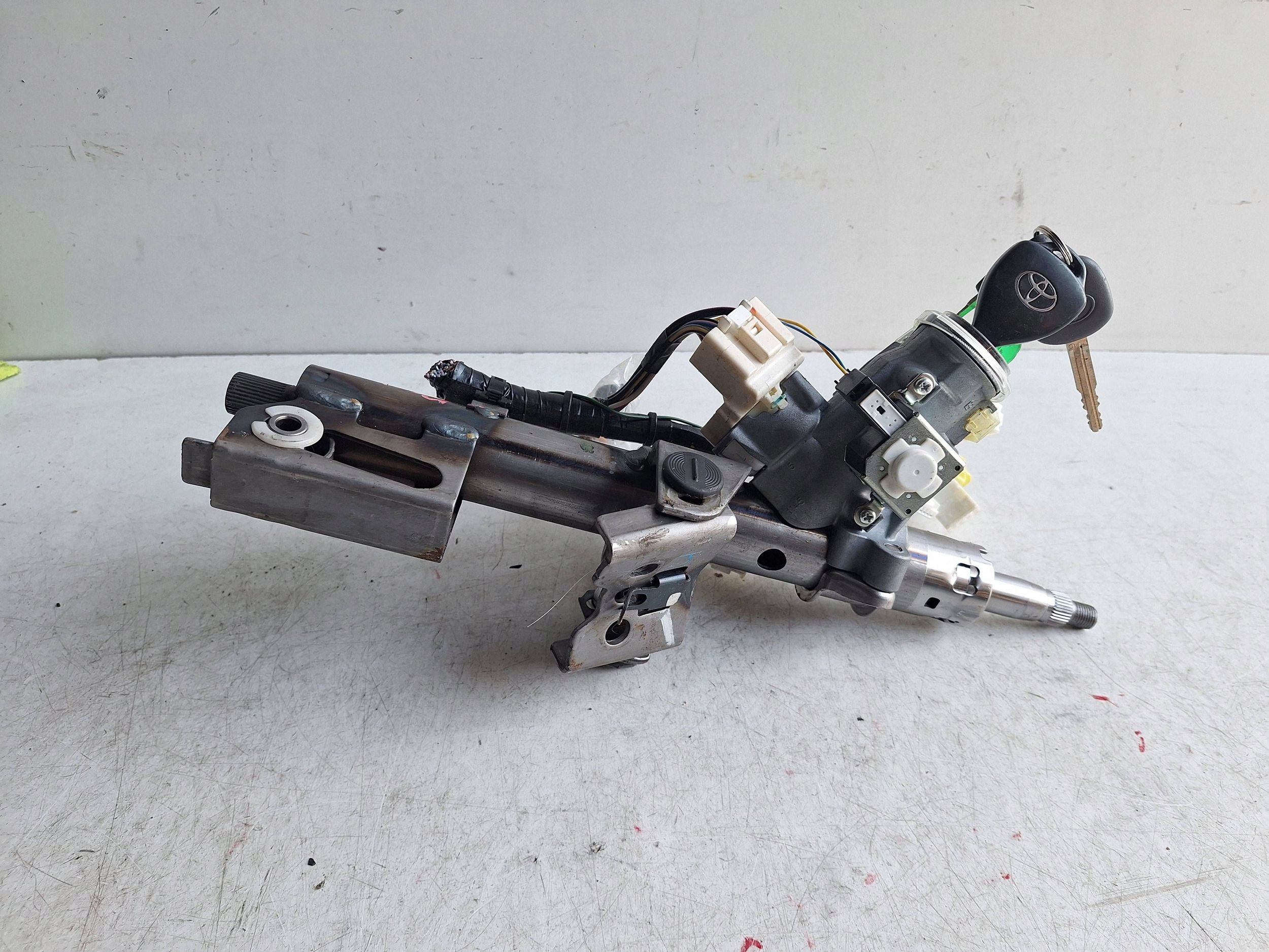 TOYOTA HILUX VII LIFT 11-15 ignition + key