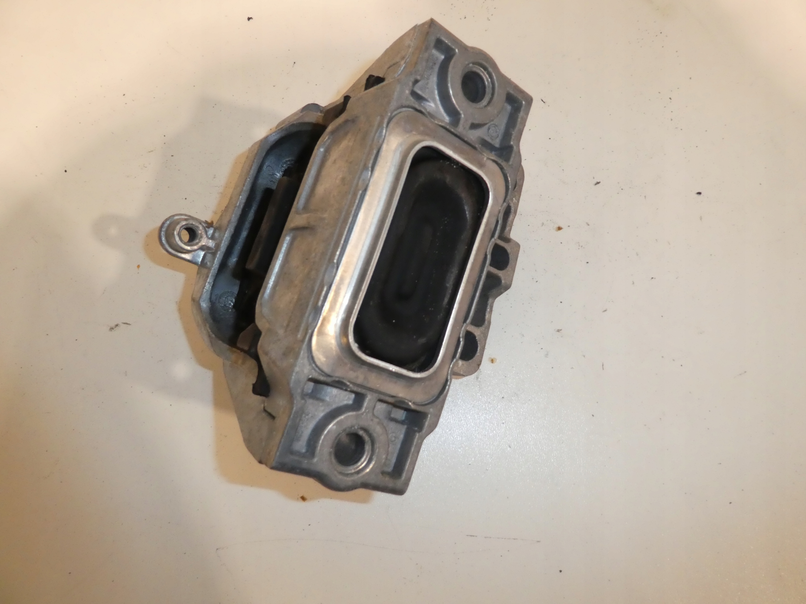 engine mount VW SEAT SKODA 1.4 TSI 1k0199262CF