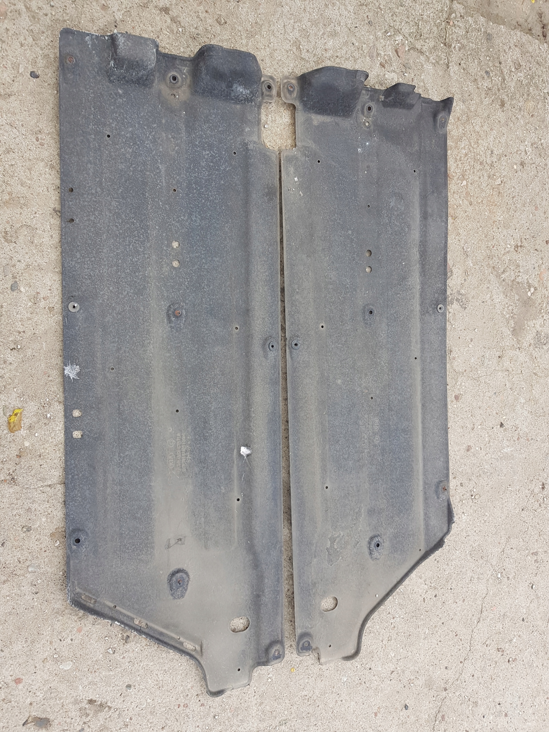 KIA STONIC cover chassis left right 84225-H8000 2017
