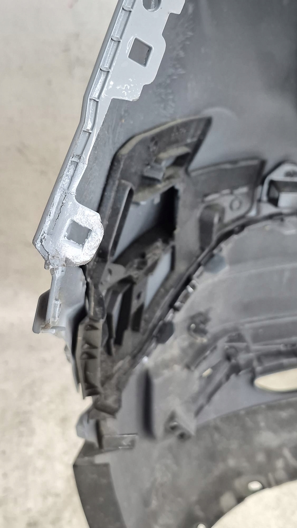 RENAULT MEGANE E-TECH ELECTRIC 22-> bumper rear part rear PDC