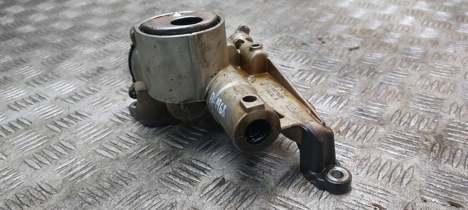 Pompa olio motore PEUGEOT 308 e T7 1.4 VTI V7576012