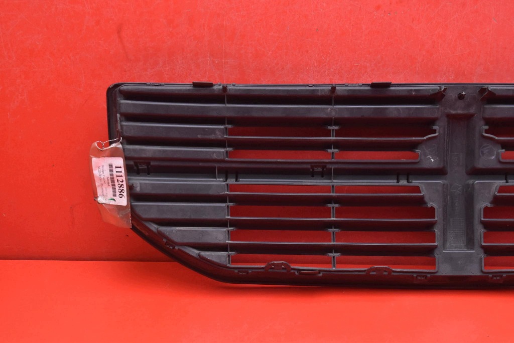 front PREKLADgrill black 1JA91TRMAA DODGE CALIBER 1 and 06-12