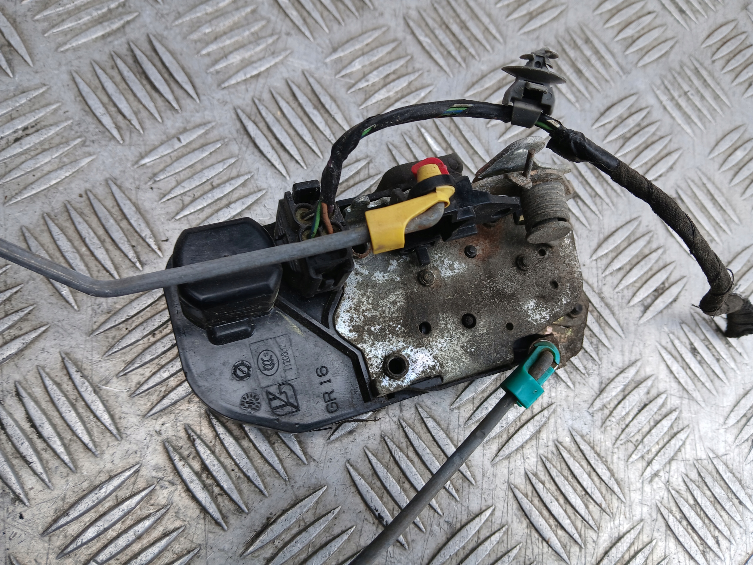 CHRYSLER 300C lock door right front