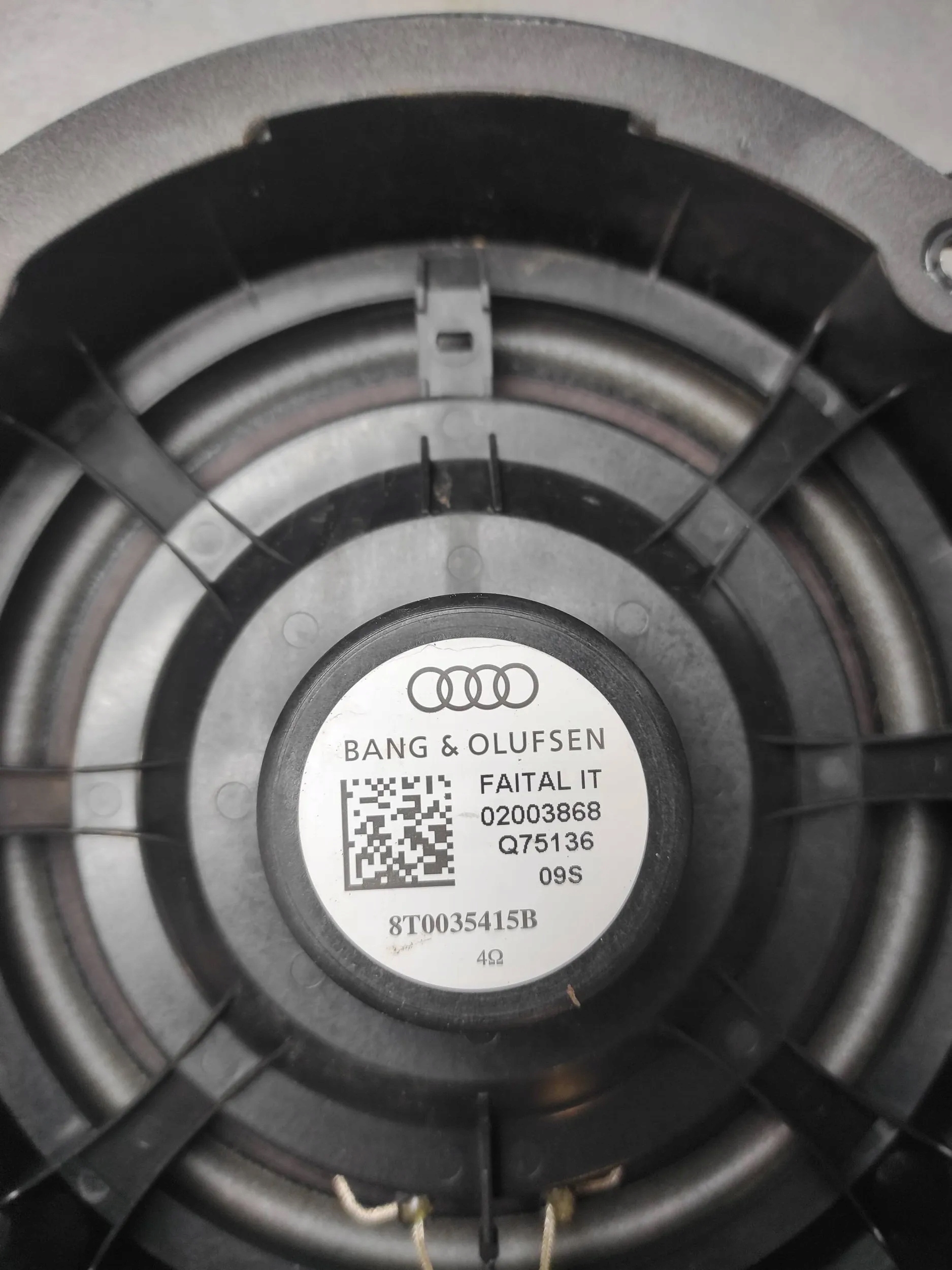 Audi A5 8T SESTAVA repráků 8T1035223A