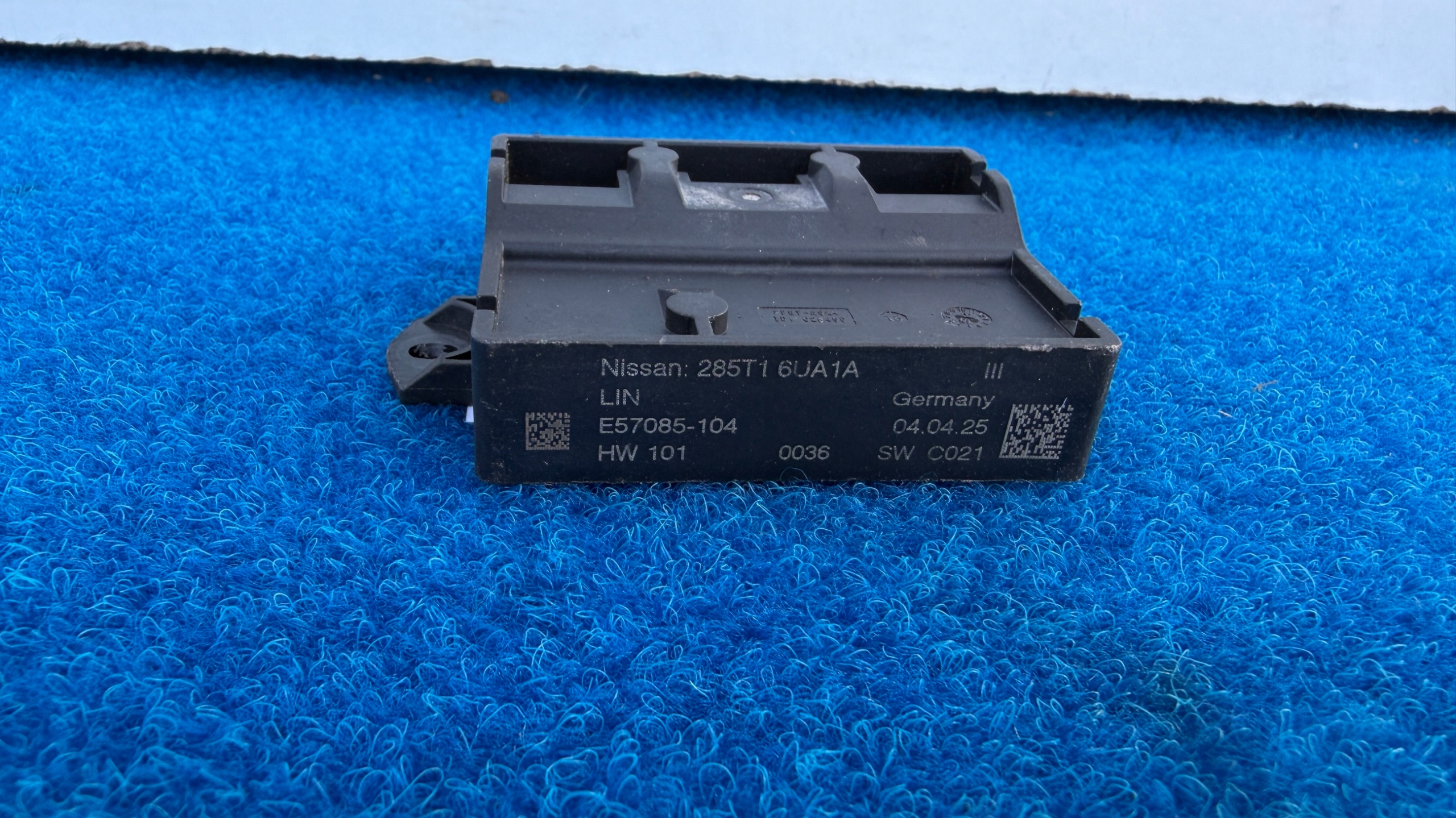 module control unit of the opening bonnet boot QASHQAI J12 X-TRAIL K127/85LQ