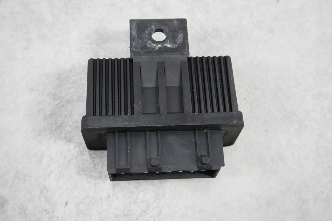 PRZEKAŹNIK POMPY PALIWA PEUGEOT 406 COUPE 2.0 B Typ samochodu Samochody osobowe