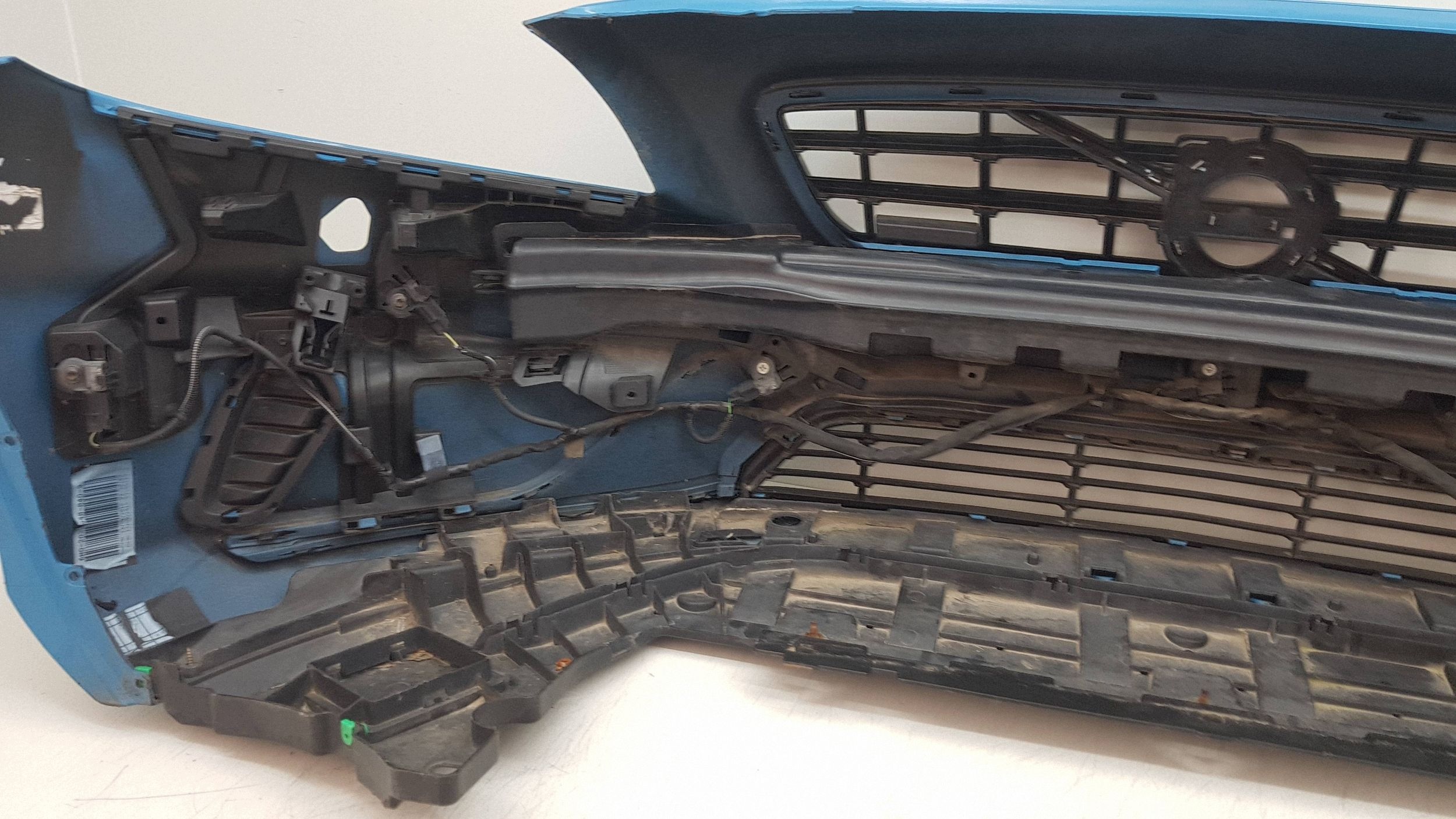 VOLVO V40 R-design 2012 - stoßstange vorne 31347085