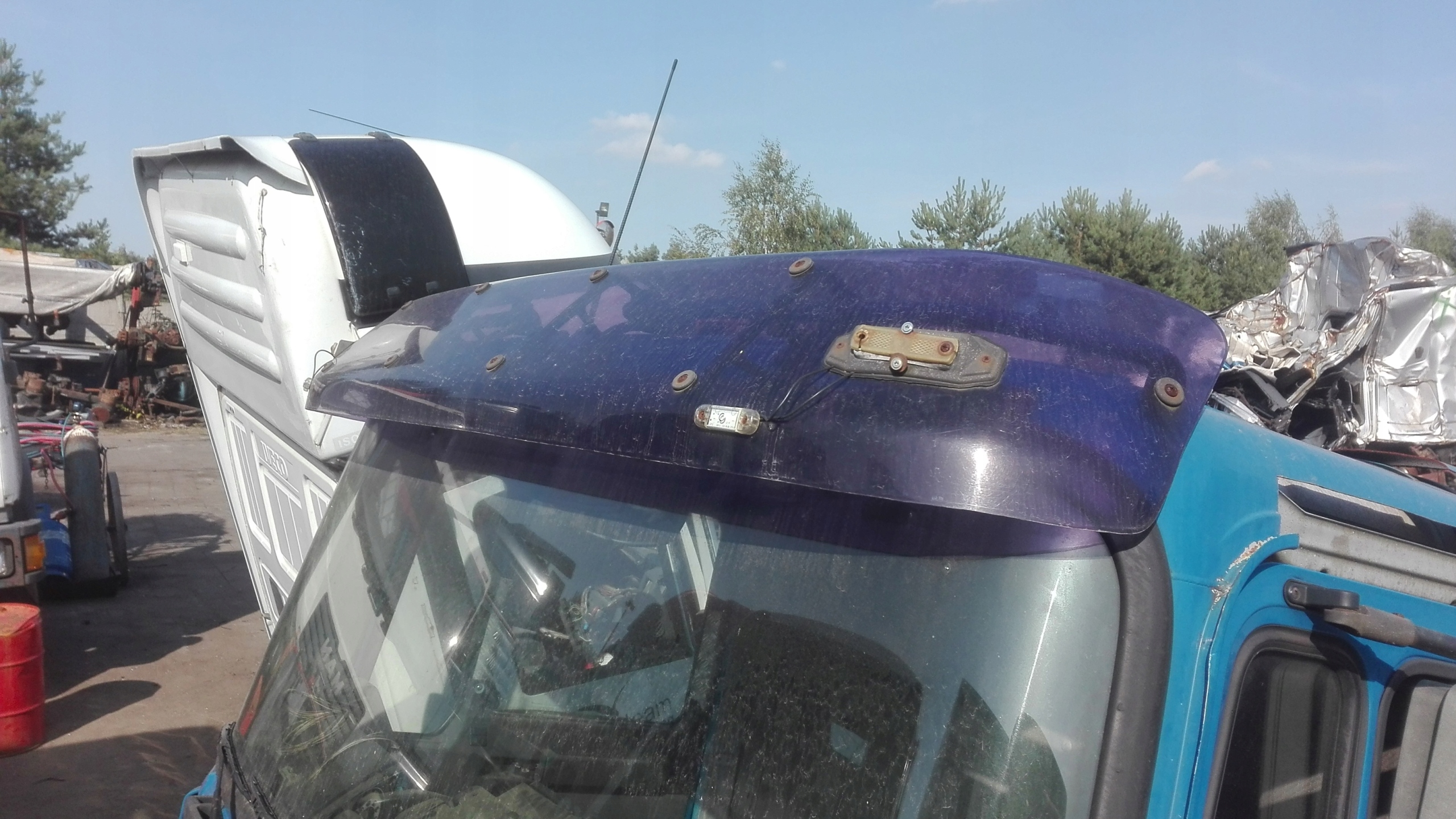 BLENDA PRZECIWSŁONECZNA MAN ME 2000 300 ZŁ NETTO