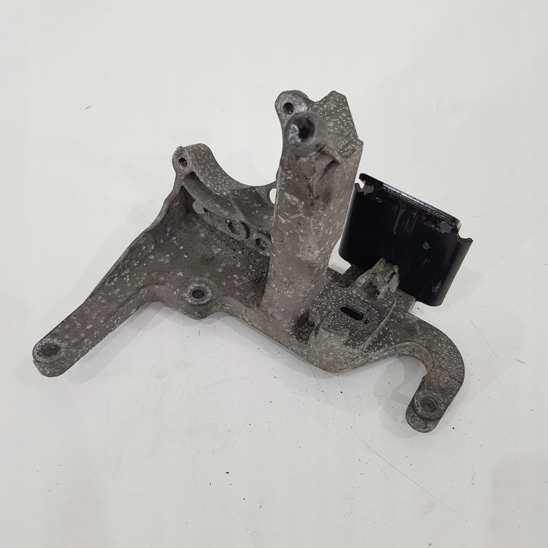 SUPPORT FORD FOCUS FIESTA 1.6 TDCI AV6Q-9B470-BB