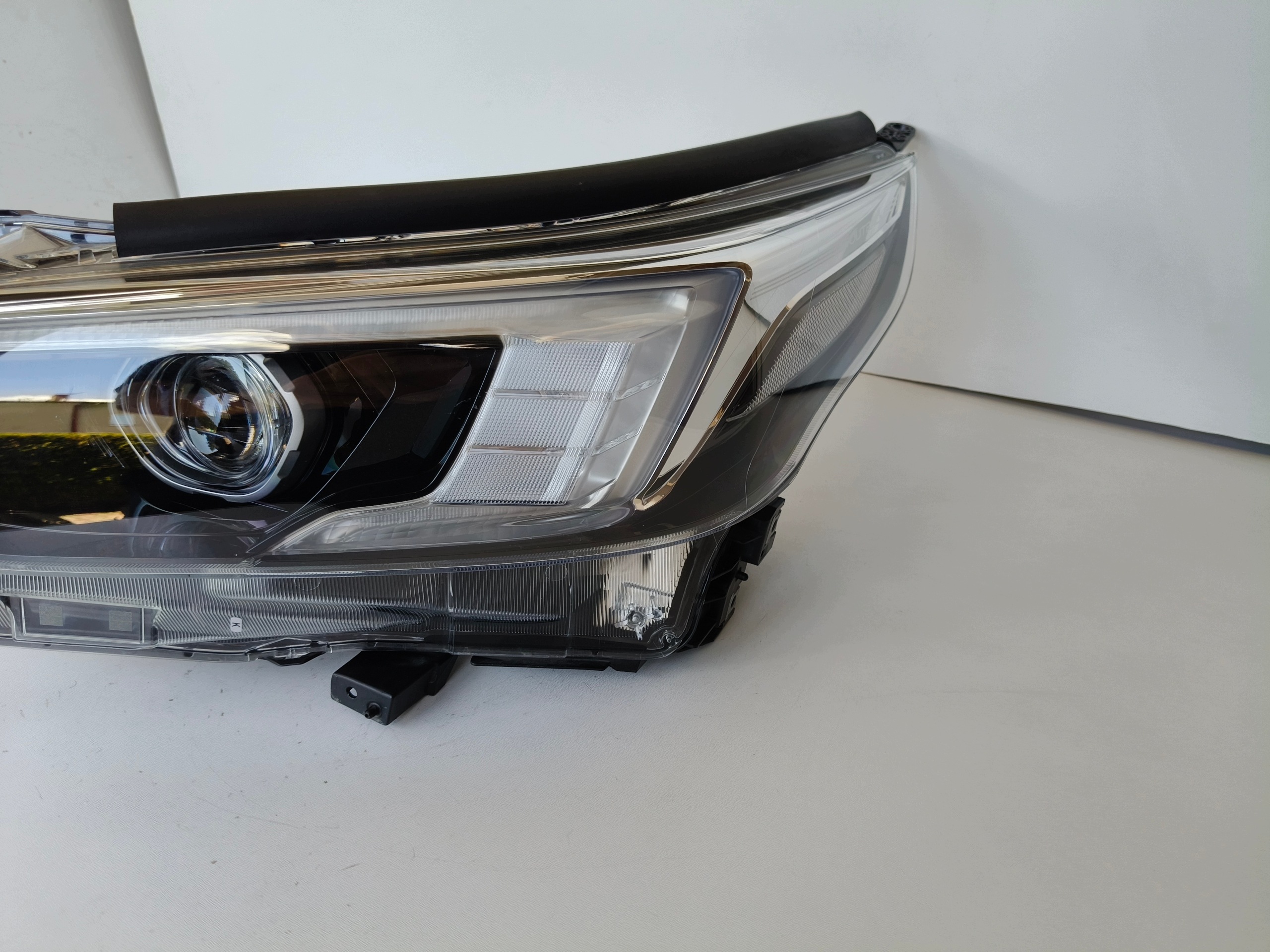 light left REFLEKTOR SUBARU OUTBACK 22- LIFT FULL LED