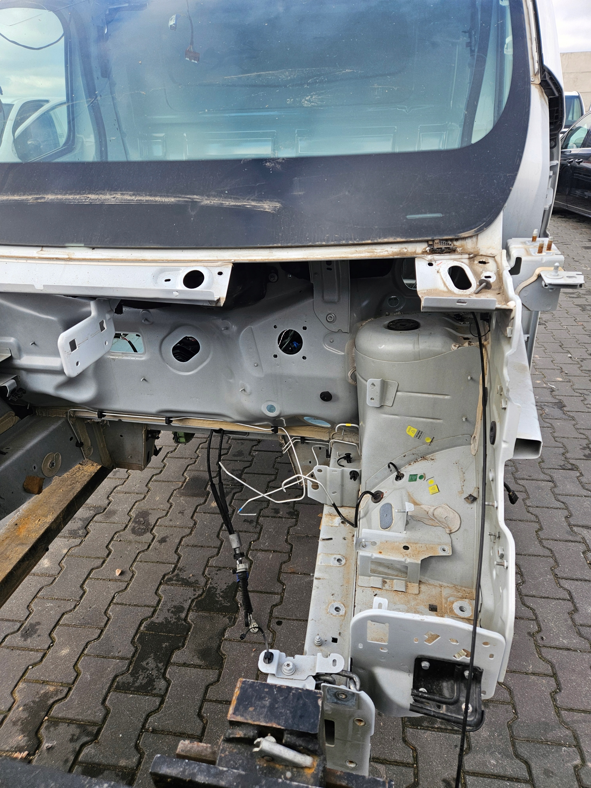 quarter right left front front threshold OPEL VIVARO II B RENAULT TRAFIC III