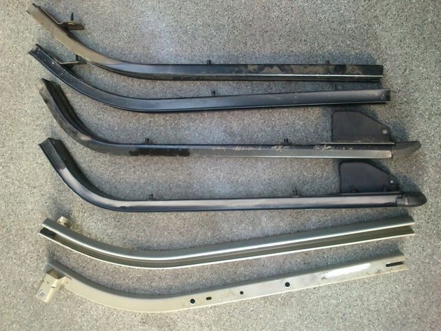 SZYNA PROWADNICA DRZWI PRZESUWNYCH - BERLINGO PARTNER III 08-