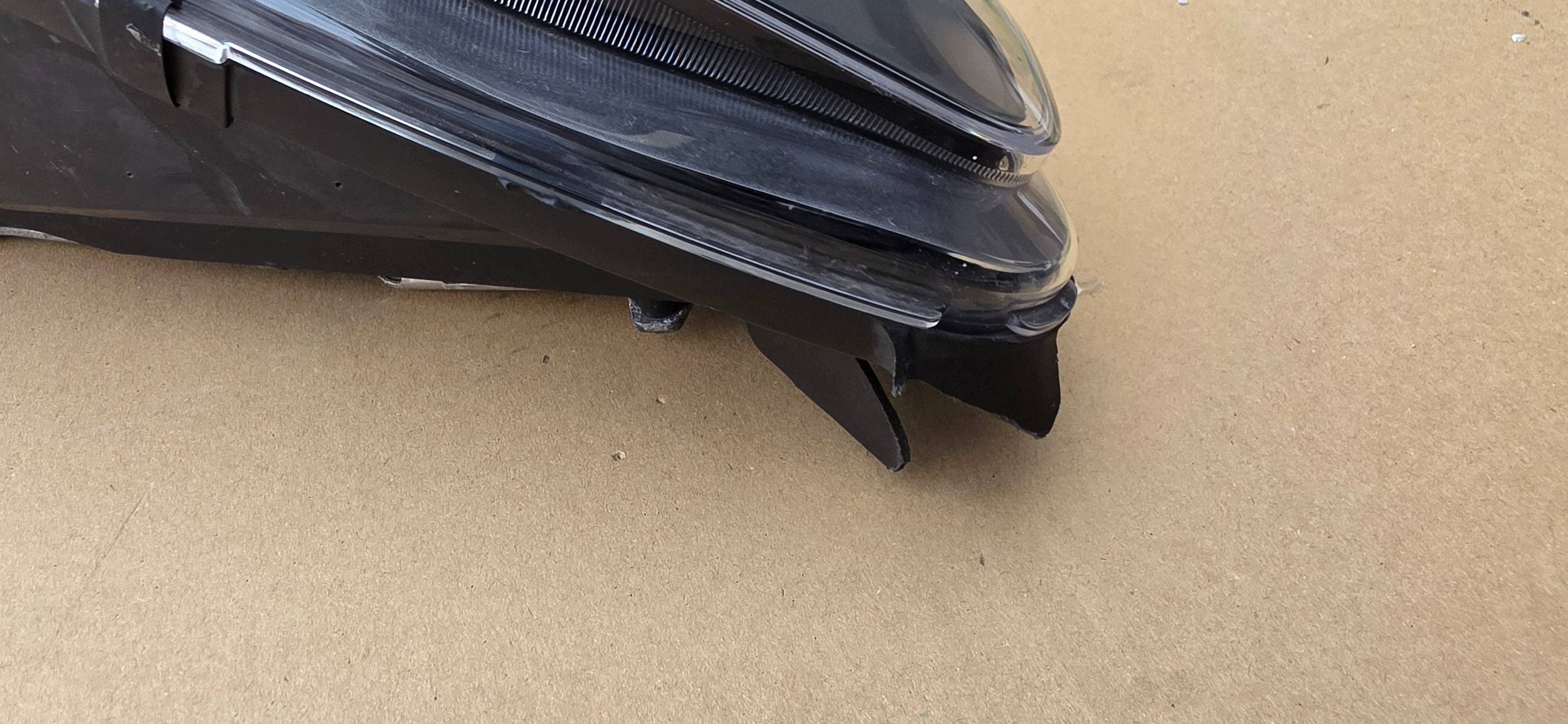 Ferrari California T 2014-2017 149M 301549 Reflektor light front left
