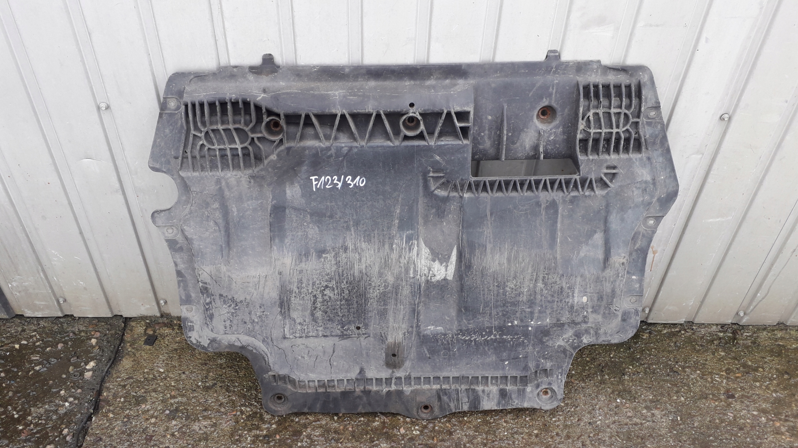 VW PASSAT B7 Alltrack капот двигуна 3aa825901d