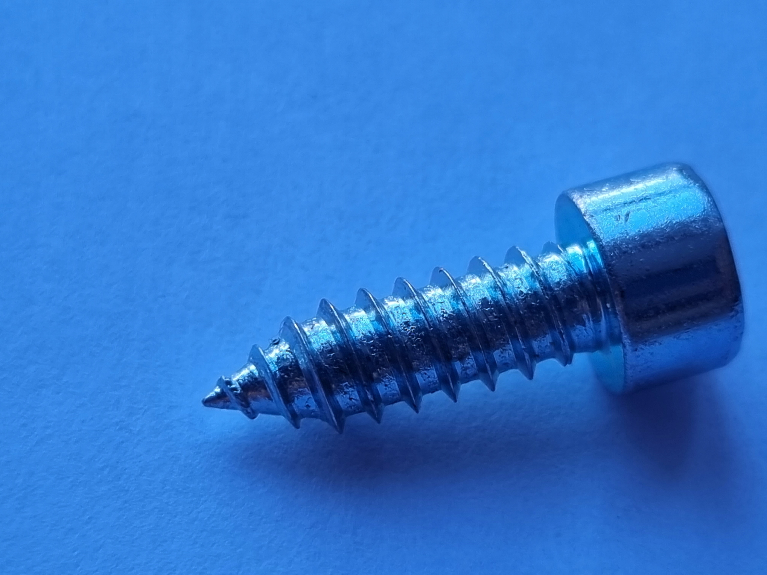 

Nice V6.3X19 wkręt obudowy Pluto Wingo Moby Robus