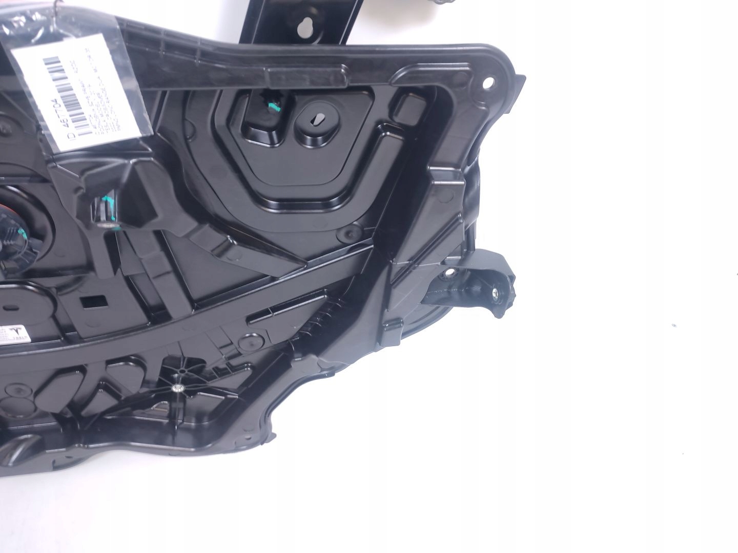 stahovačka okna pravý předek TESLA MODEL Y 149550900F