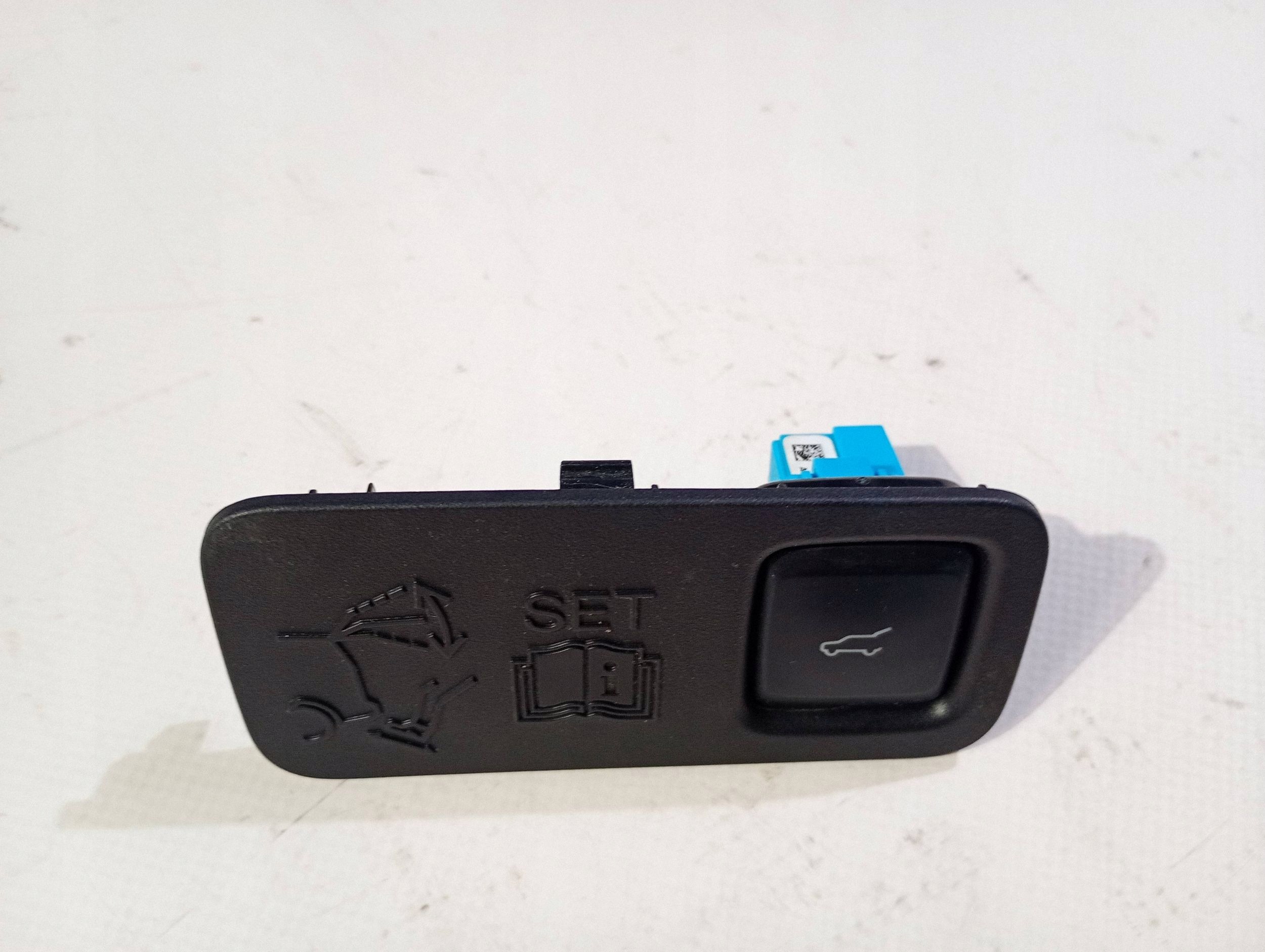 button opening control switch bonnet boot Ford Mustang Mach-E 2020