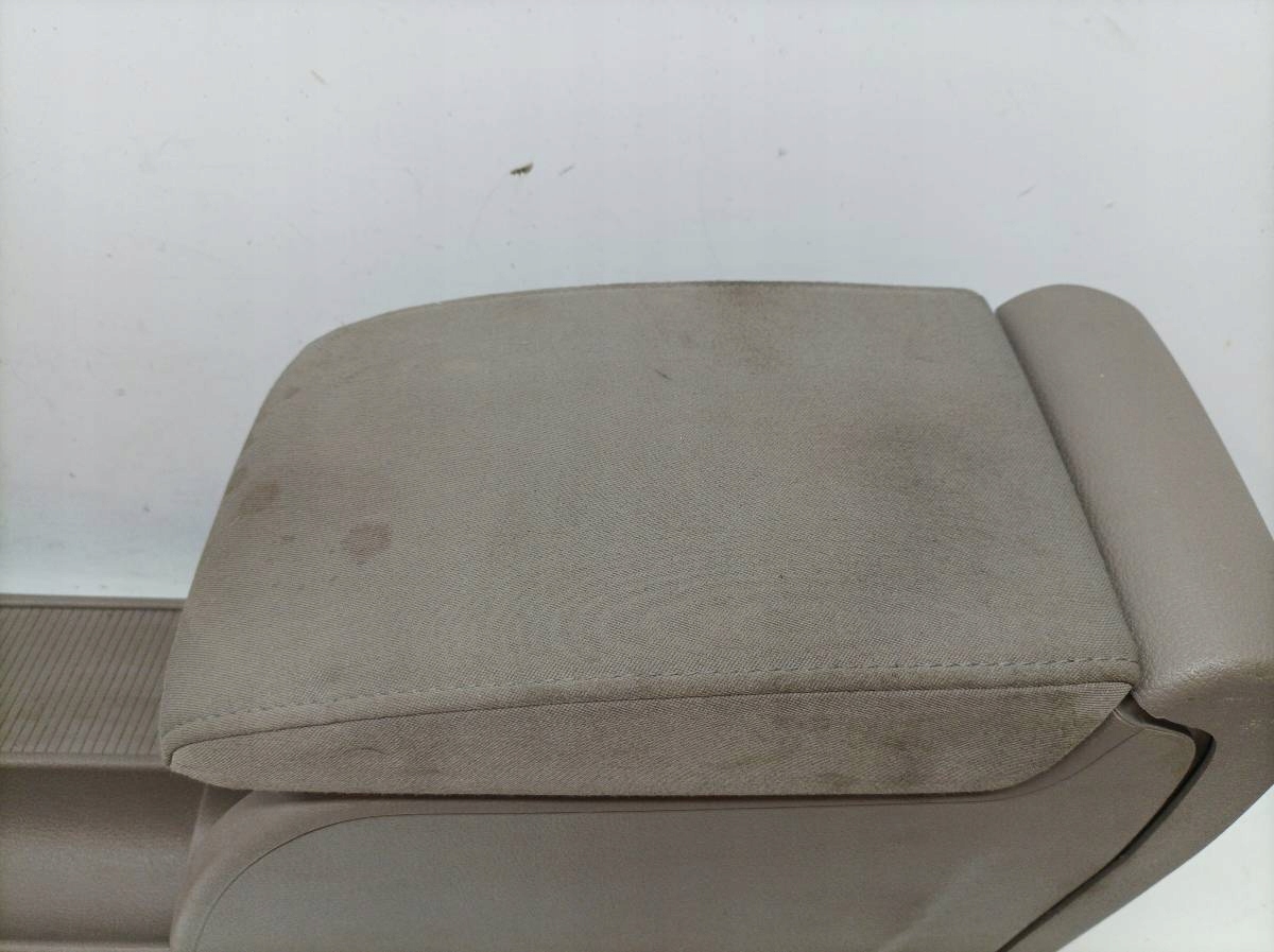 TUNEL central armrest passenger compartment V VI Volkswagen Golf plus and (2004- )