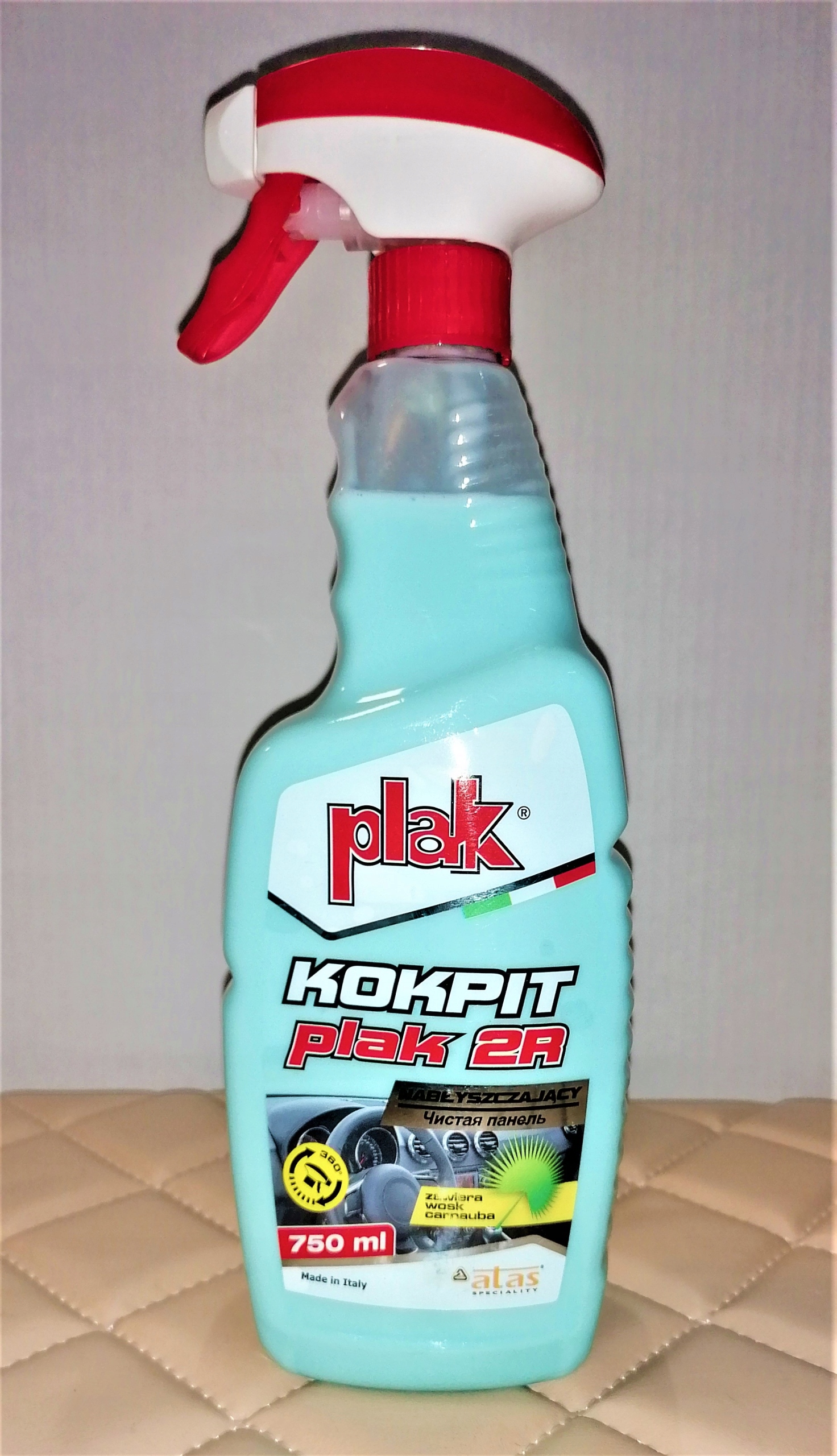 PŁYN CZYSTE PLASTIKI AT VINET PLAK 750ML