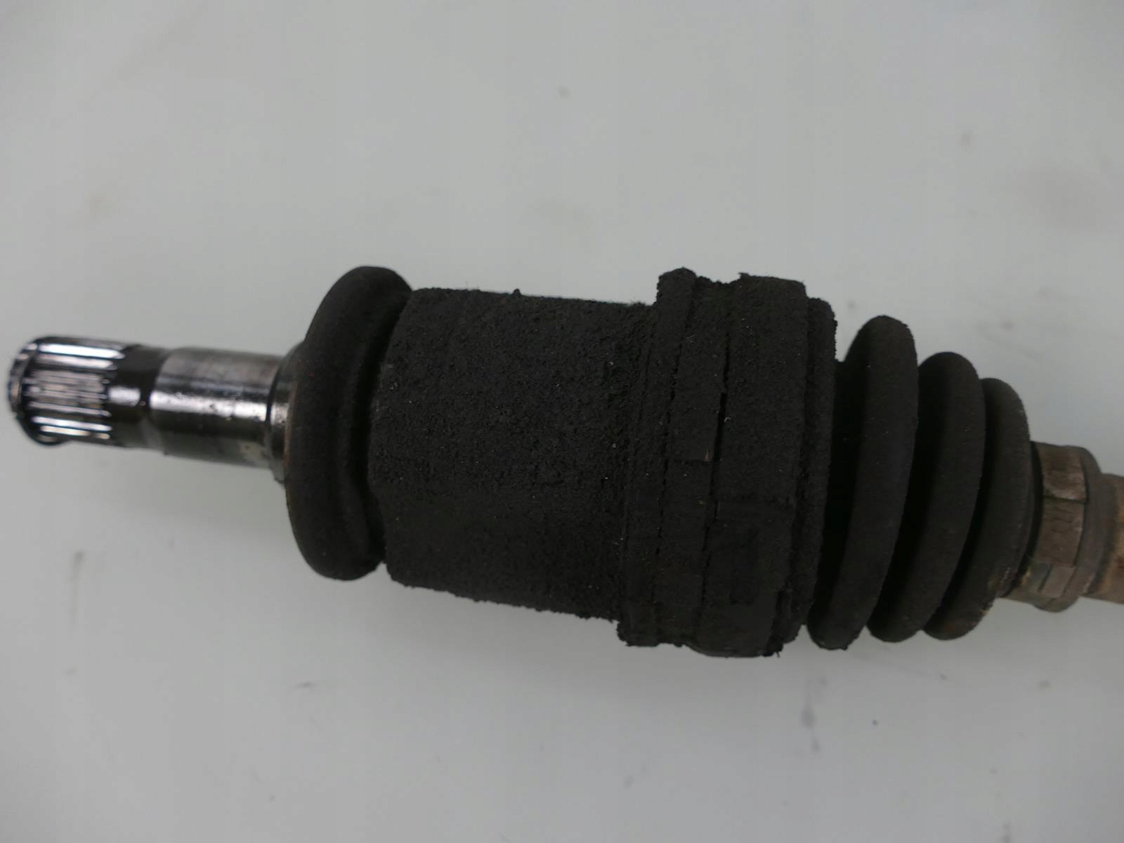 MITSUBISHI OUTLANDER II 2.4 B AWD semi-axis right rear part right rear