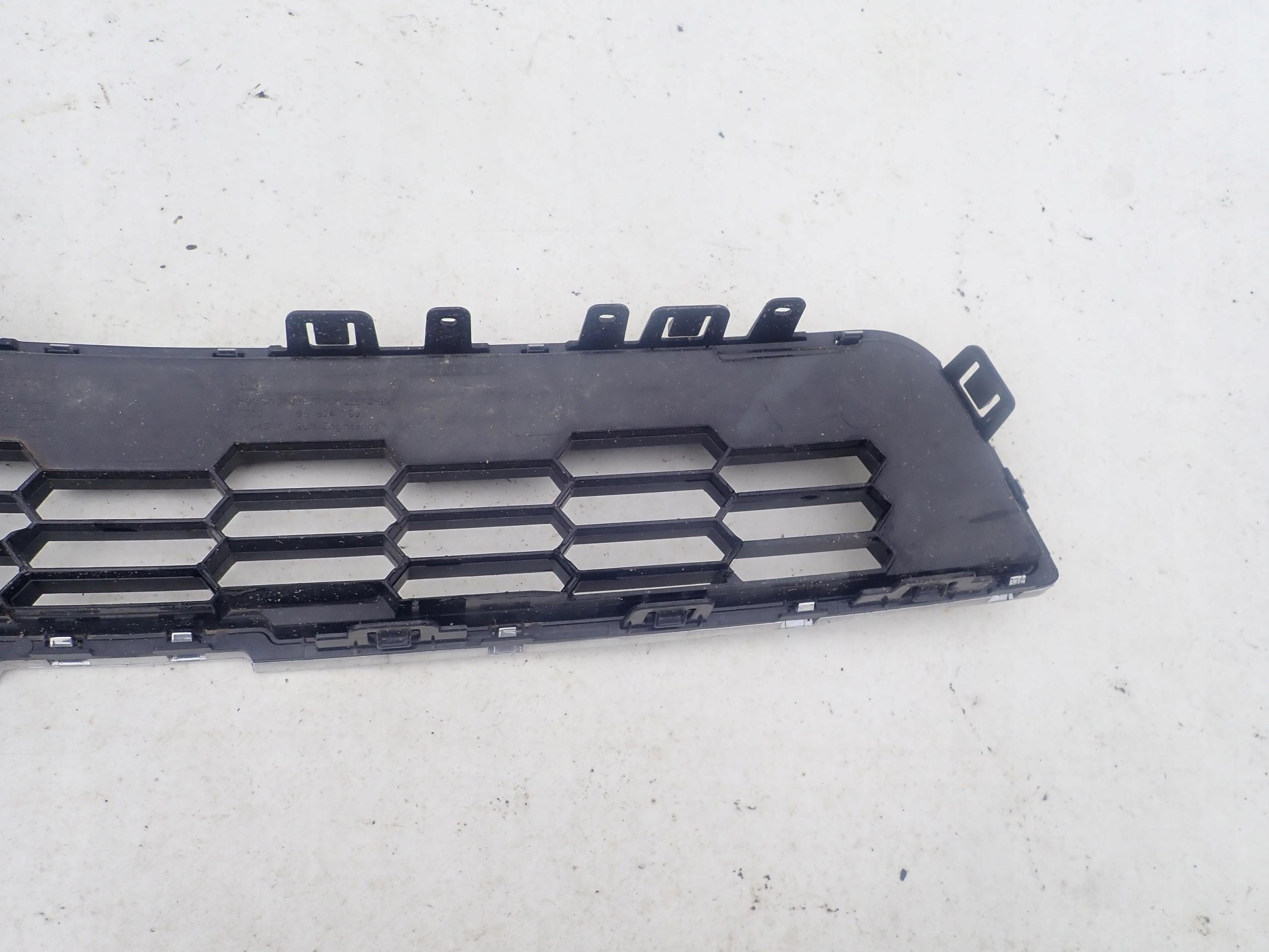 CHEVROLET AVEO T300 11-14 grille radiator grill