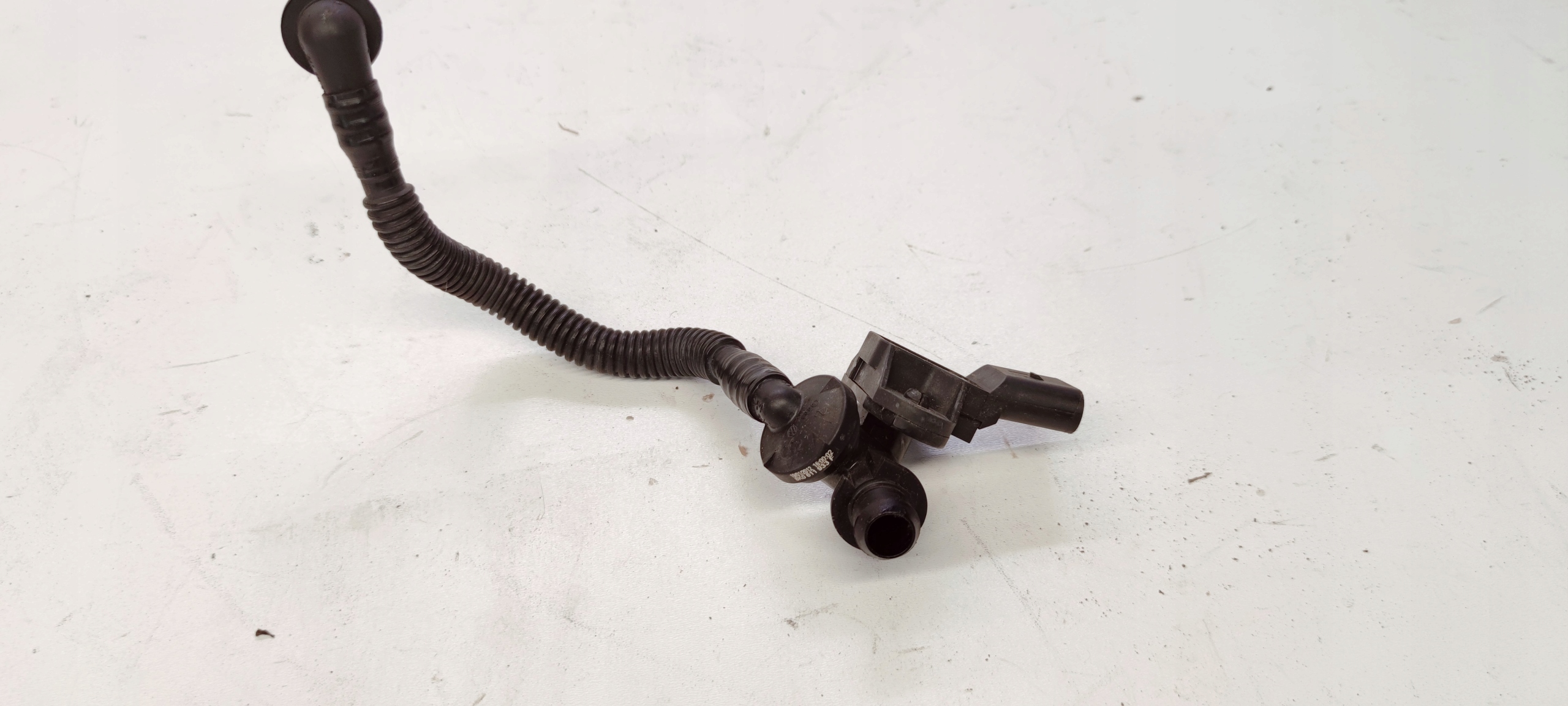 wiring hose vacual AUDI A4 B8 A5 8K0611933F
