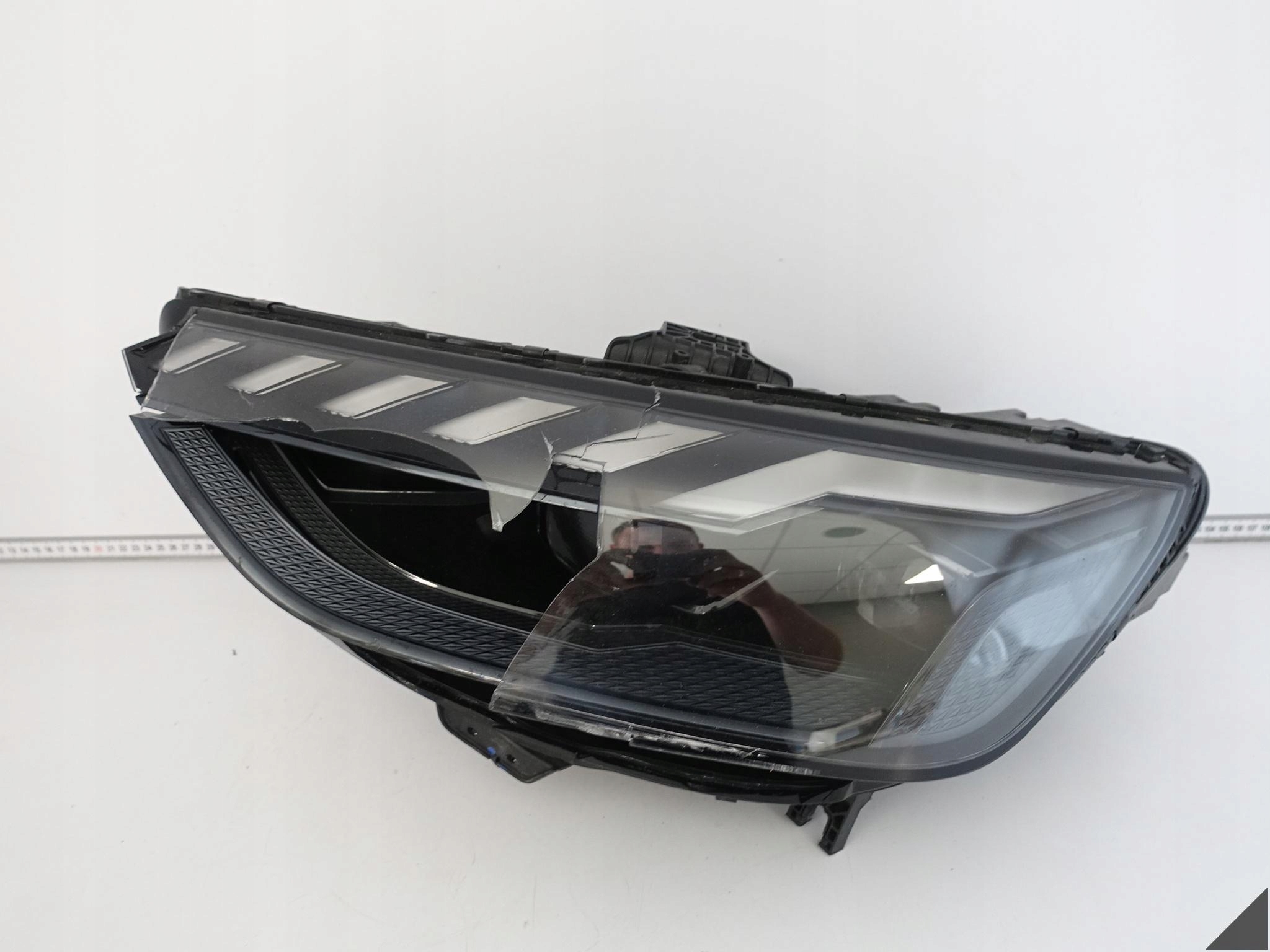 AUDI RS4 B9 8W0 LIFT 19-24 light MATRIX FULL LED left front black + module