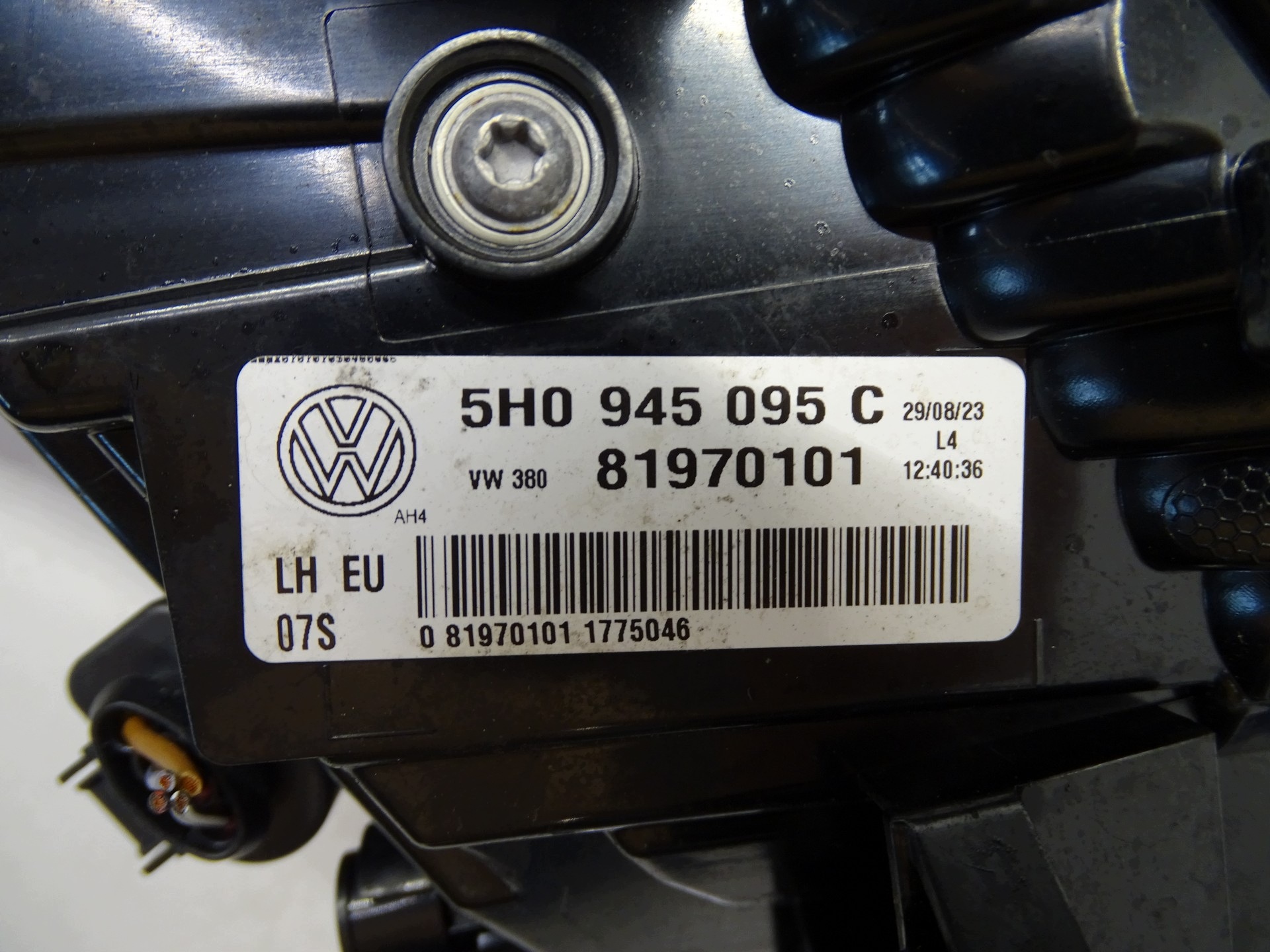 light left rear part LED VW GOLF 8 VIII R-LINE 5H0 5H0945095C
