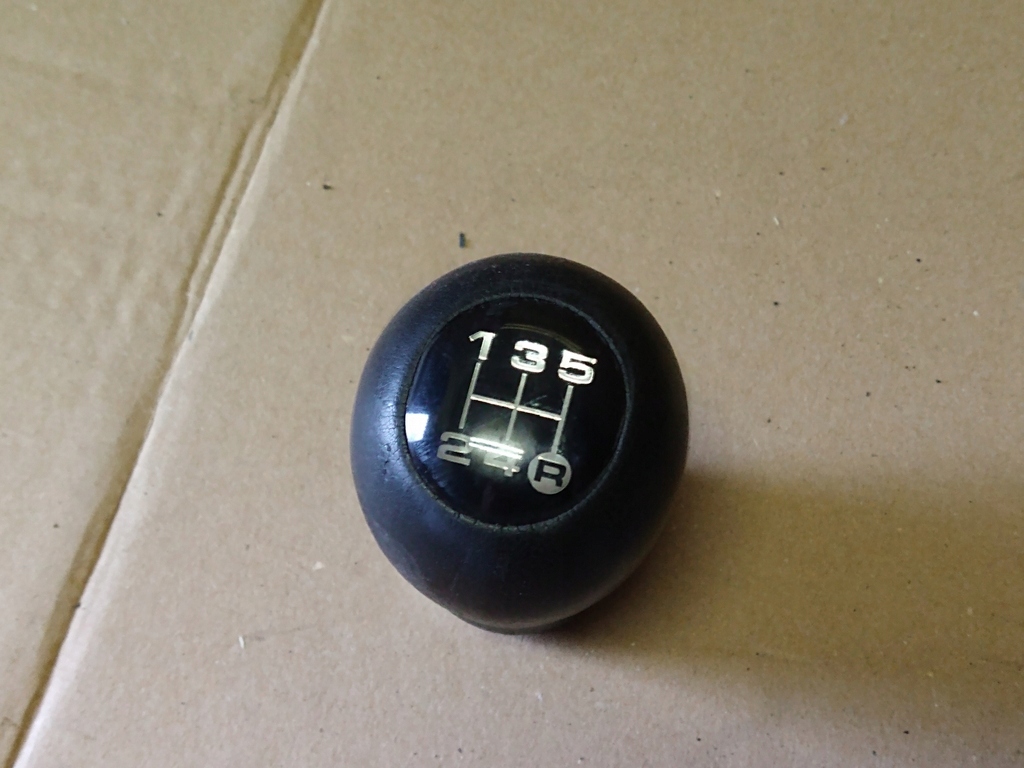 Gałka zmiany biegów SKÓRA 5 biegów Audi A4 B5 Lift 99-01