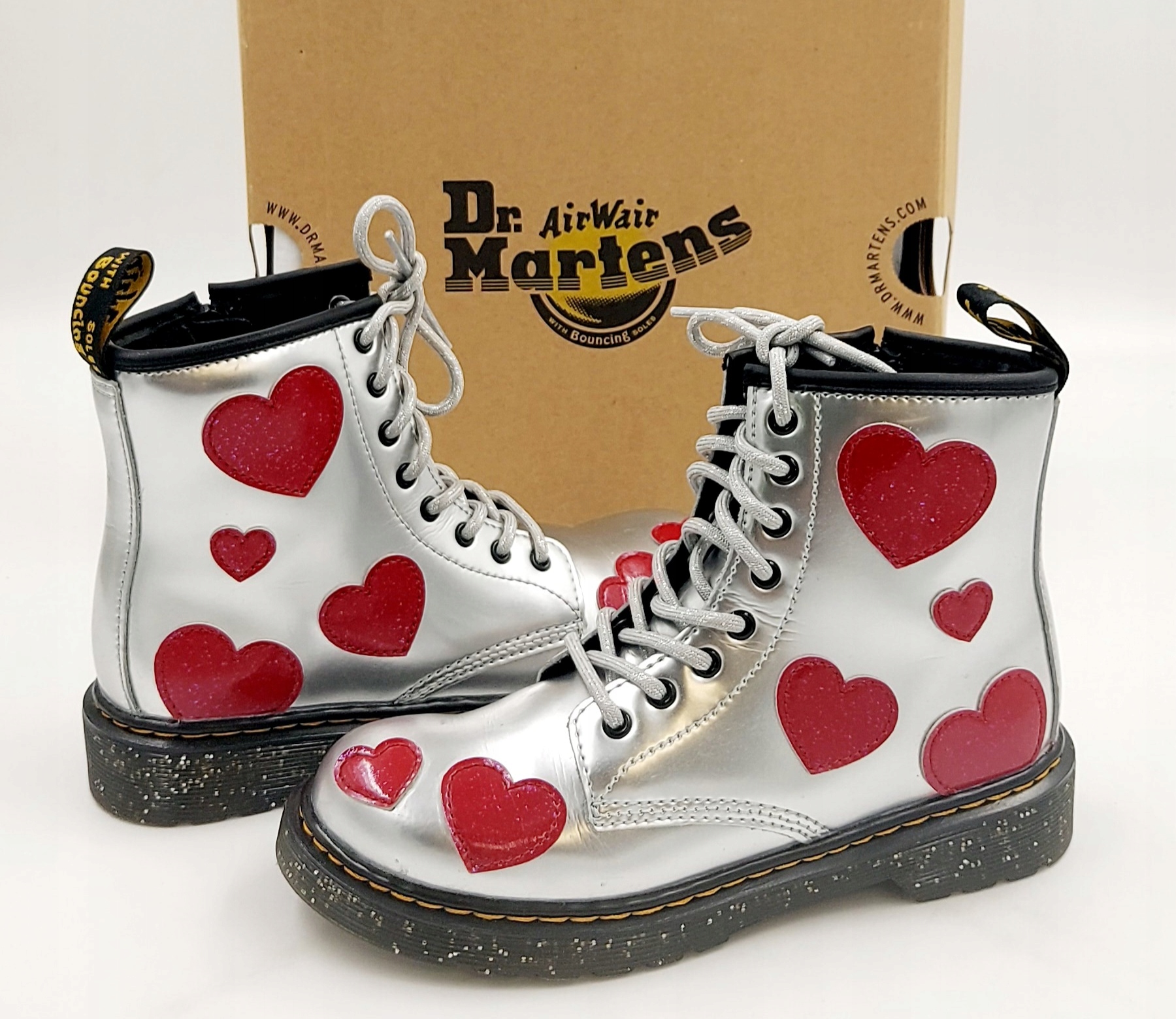 Dr martens delaney clearance 33