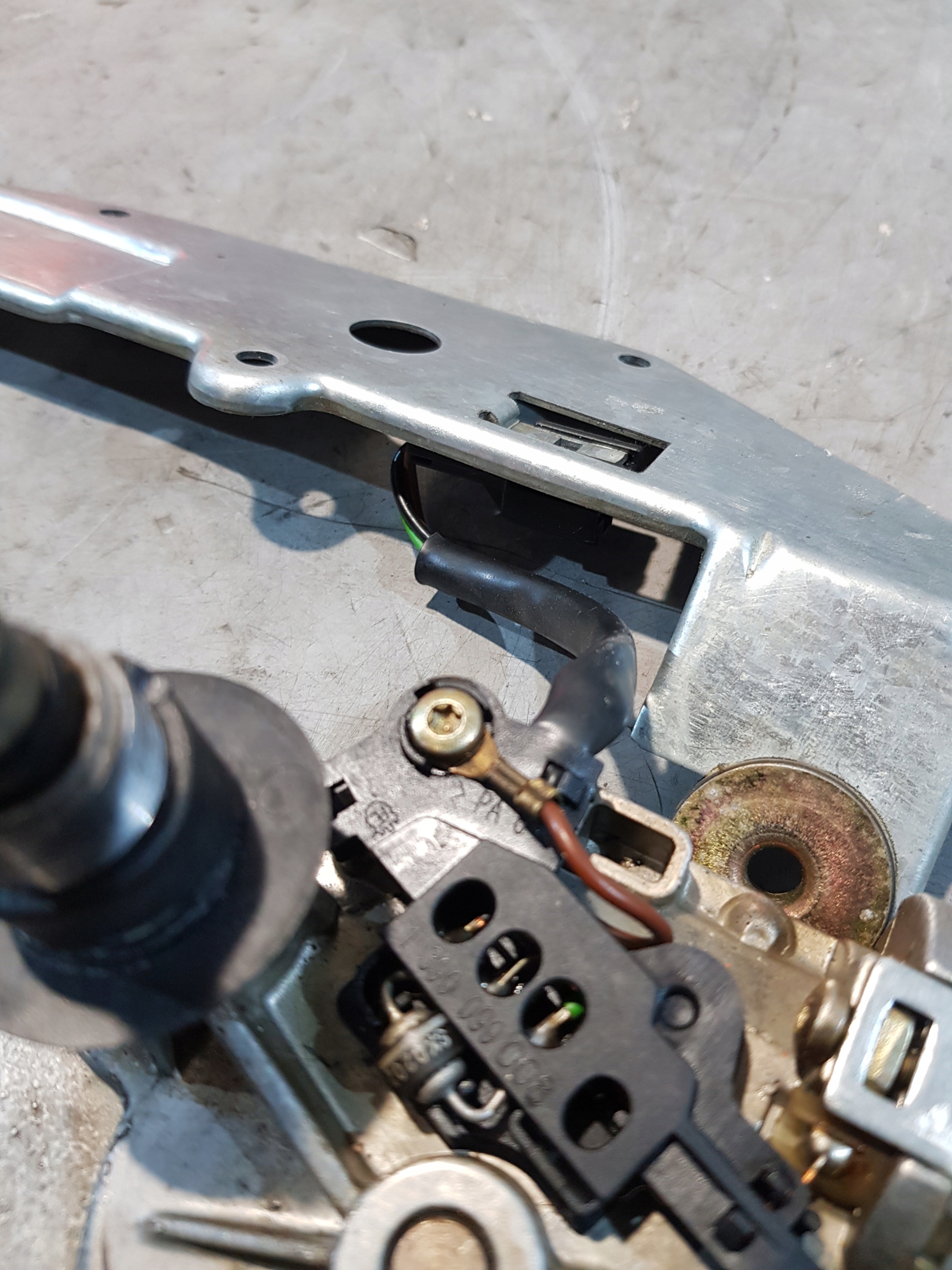 VOLVO V40 Motor Wischer heck 0390201529