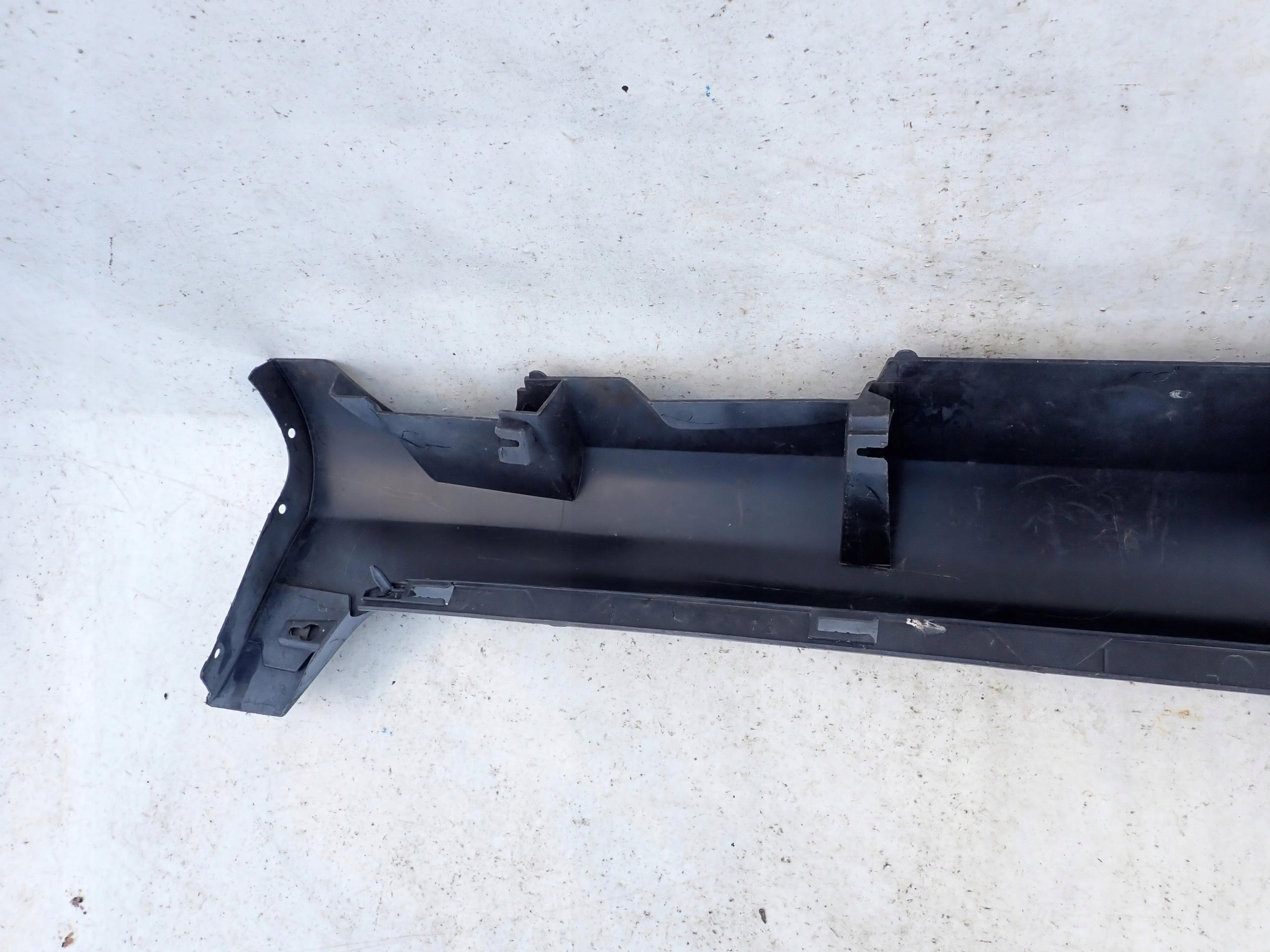 VOLVO XC60 and moulding threshold right threshold right