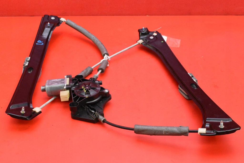 window regulator left front EU 5Q0959801B SKODA SUPERB 3 III HB 15-20