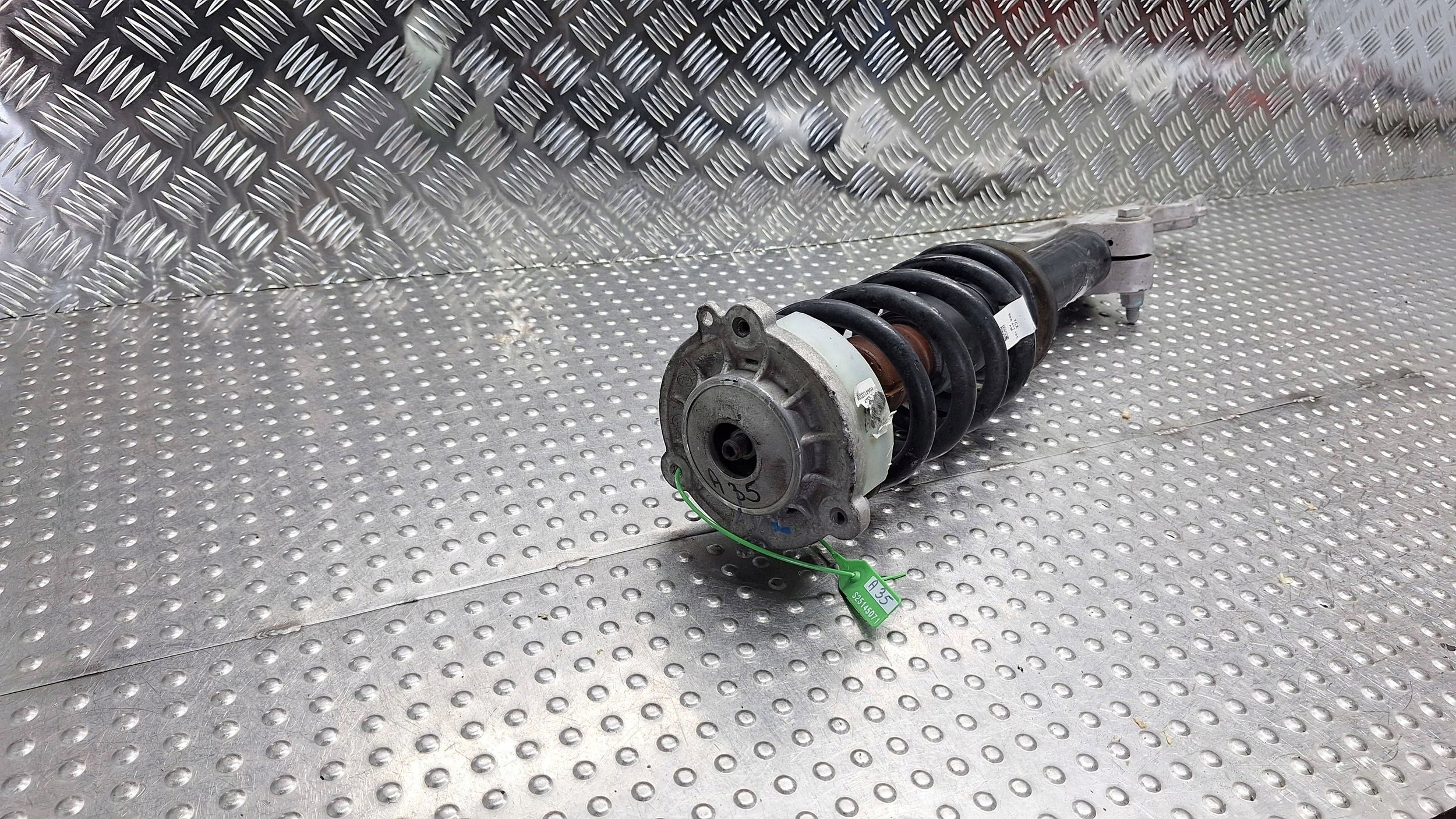 shock absorber right front 80A413031AH 4M0413038N AUDI Q5 80A LIFT