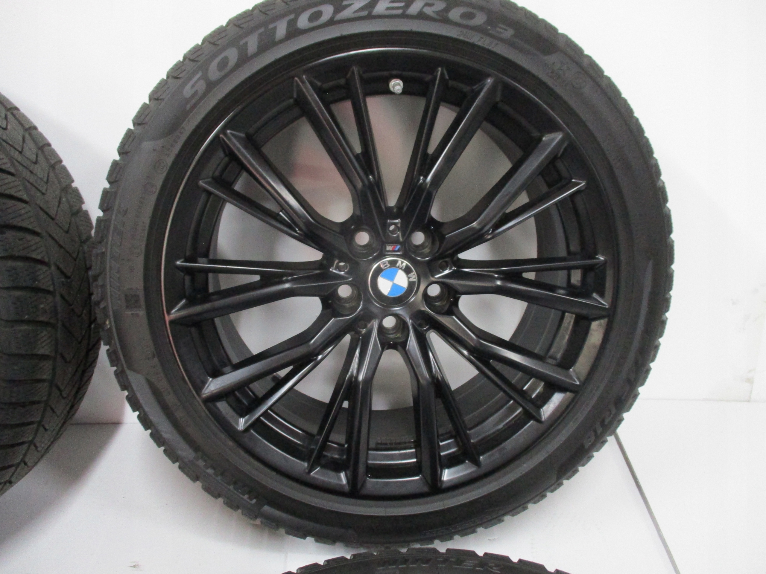 wheels discs tyres BMW 3 G20 R18 5 6 mm M+S M