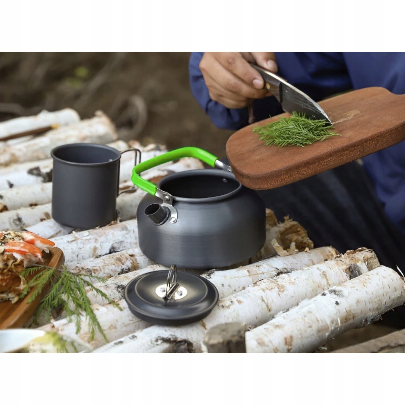 Duży Zestaw Garnki Naczynia Turystyczne 18w1 Garnek Patelnia Kemping XL Materiał aluminium