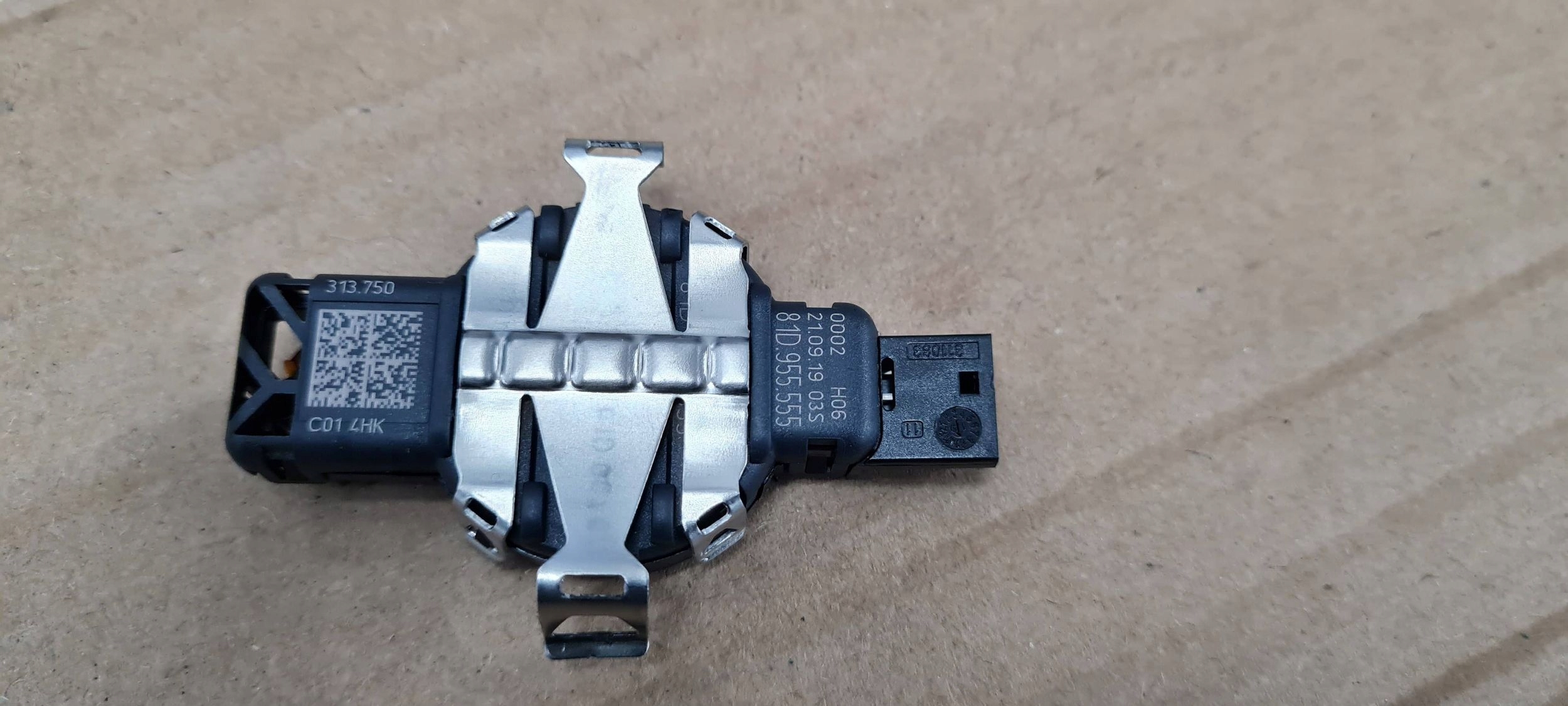 A5 8W S5 sensor SENSOR rain windows CZOLOWEJ 81D955555 A4 B9 8W S4
