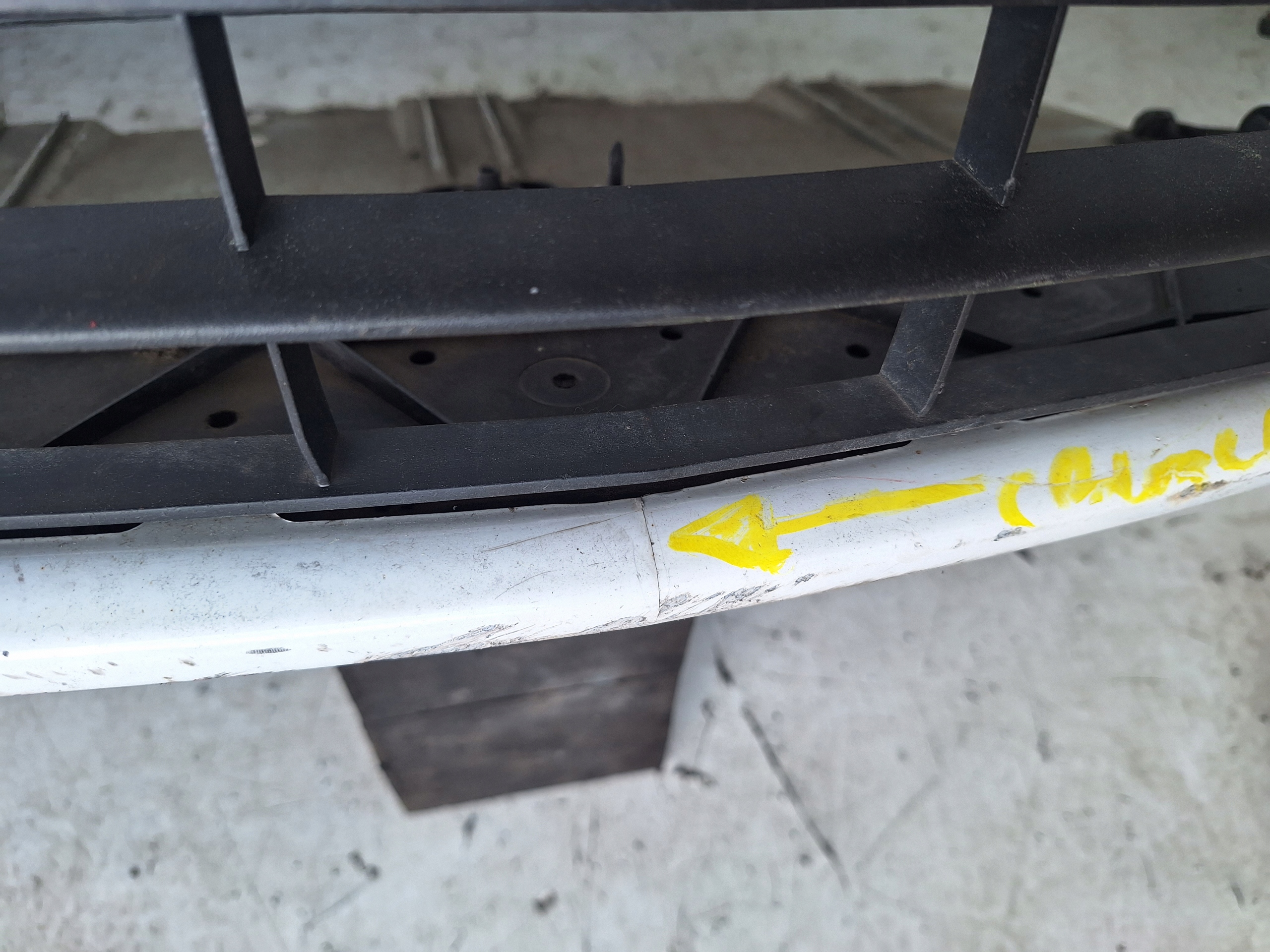 OPEL INSIGNIA A LIFT 13-17 bumper + PDC