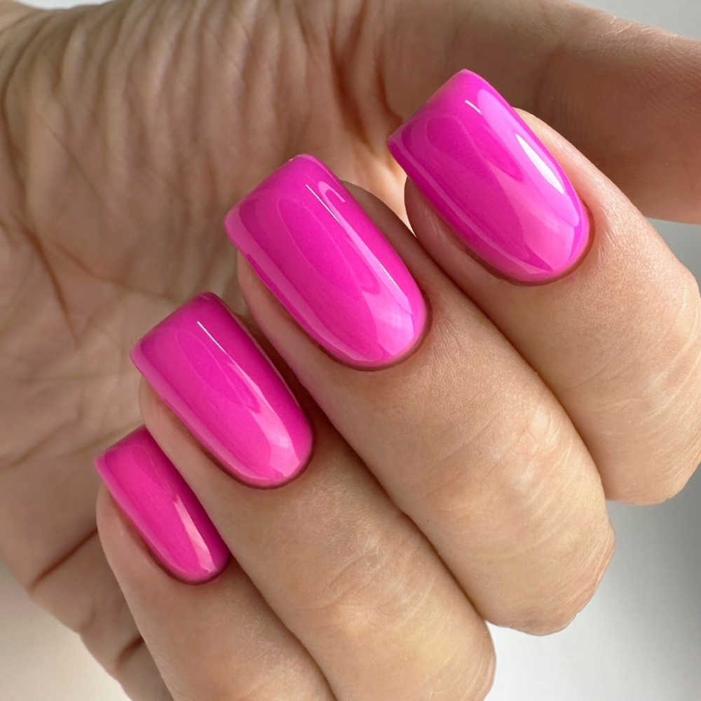 Baza Hybrydowa Kamuflująca do paznokci PNB UV/LED Runway Rebel Różowy 8 ml Rodzaj budująca