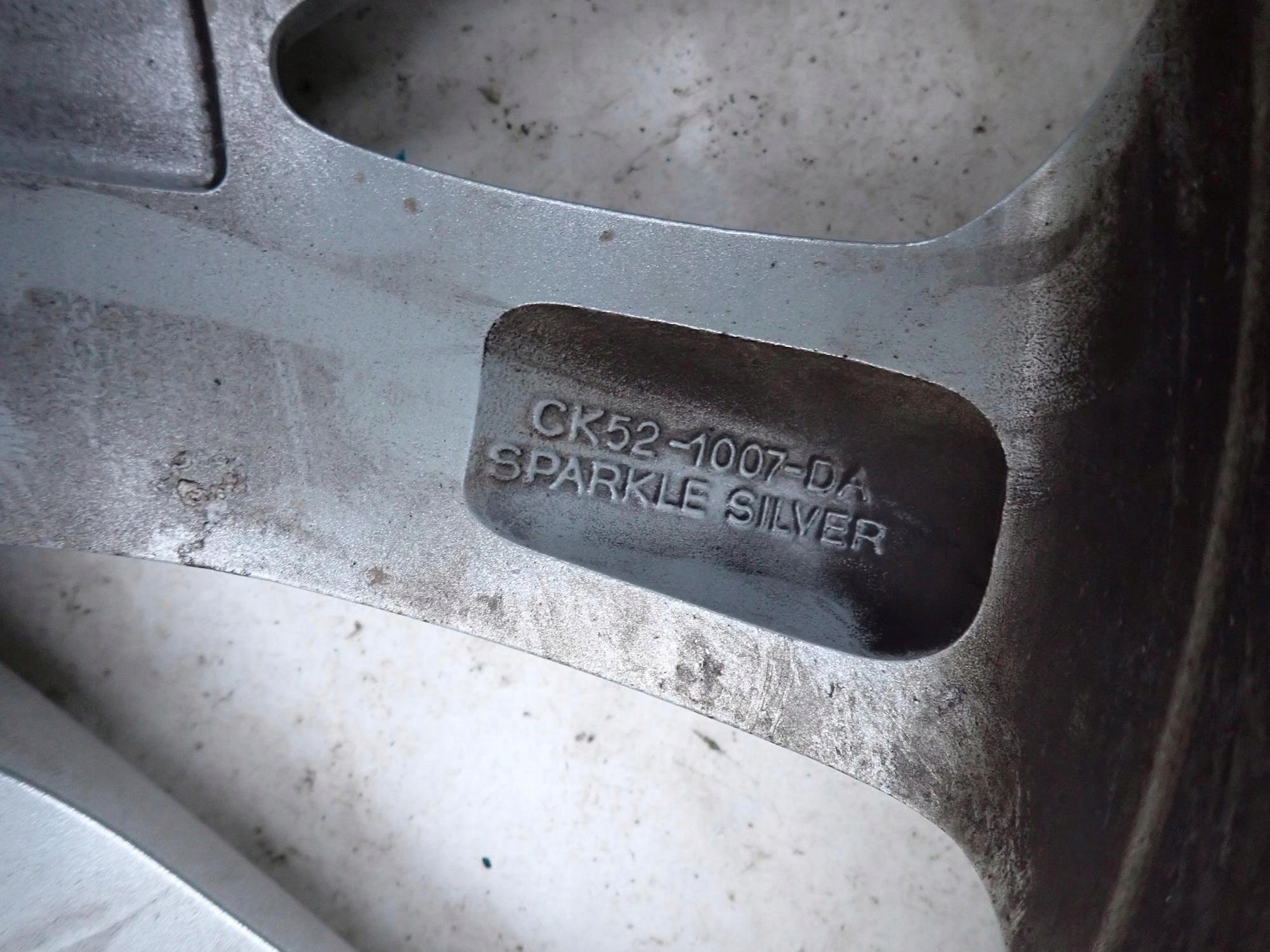 LAND ROVER CK5M-1007-EA 8,5Jx20 20" disk