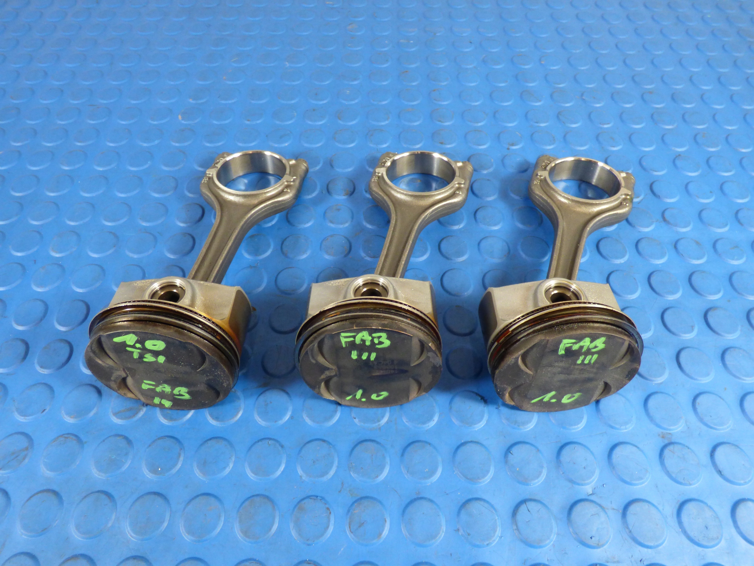 piston connecting rod 04CAT SKODA FABIA III 1.0 TSI