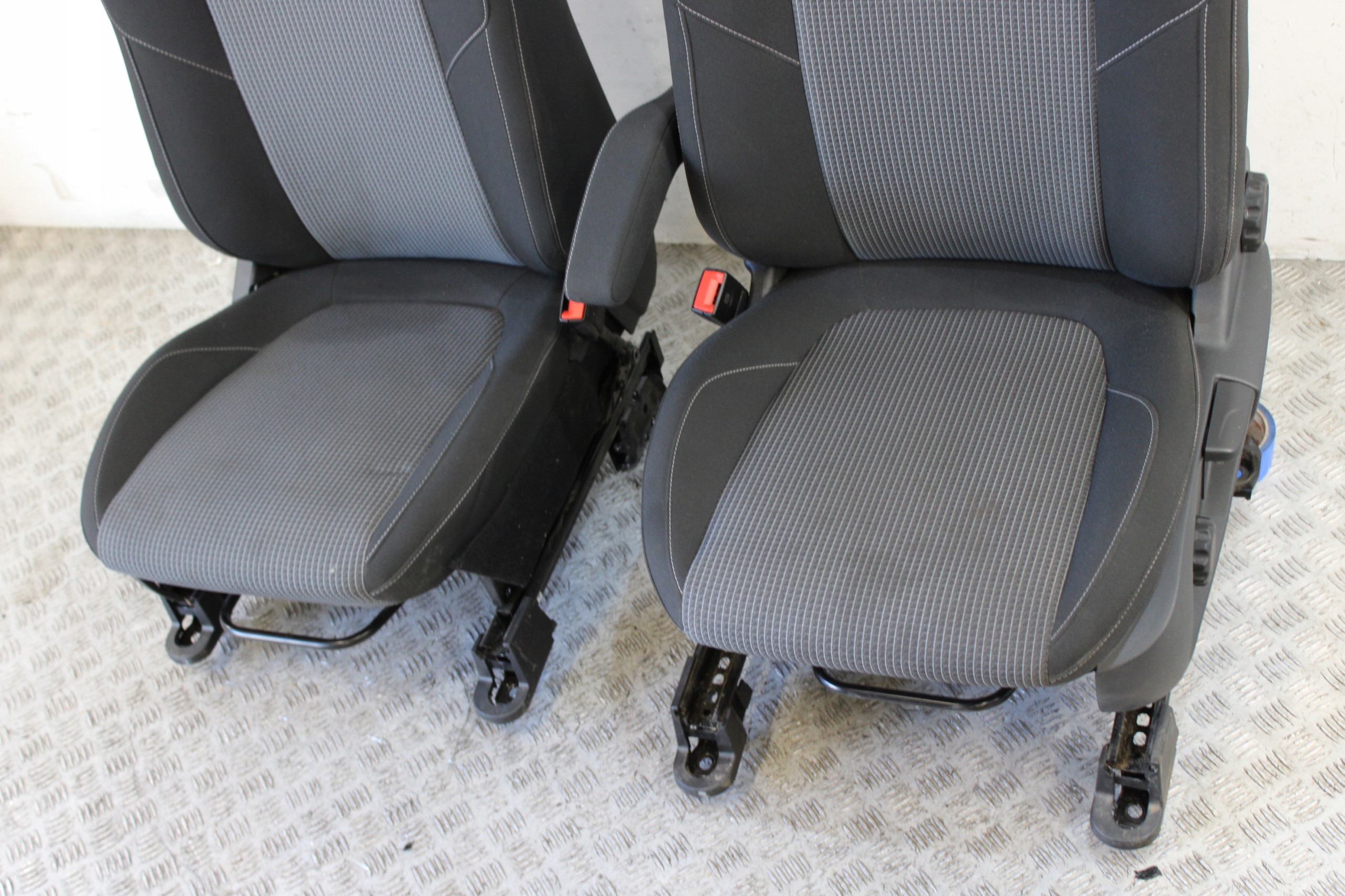 seats upholstery inner FORD TRANSIT COURIER MK2 2024