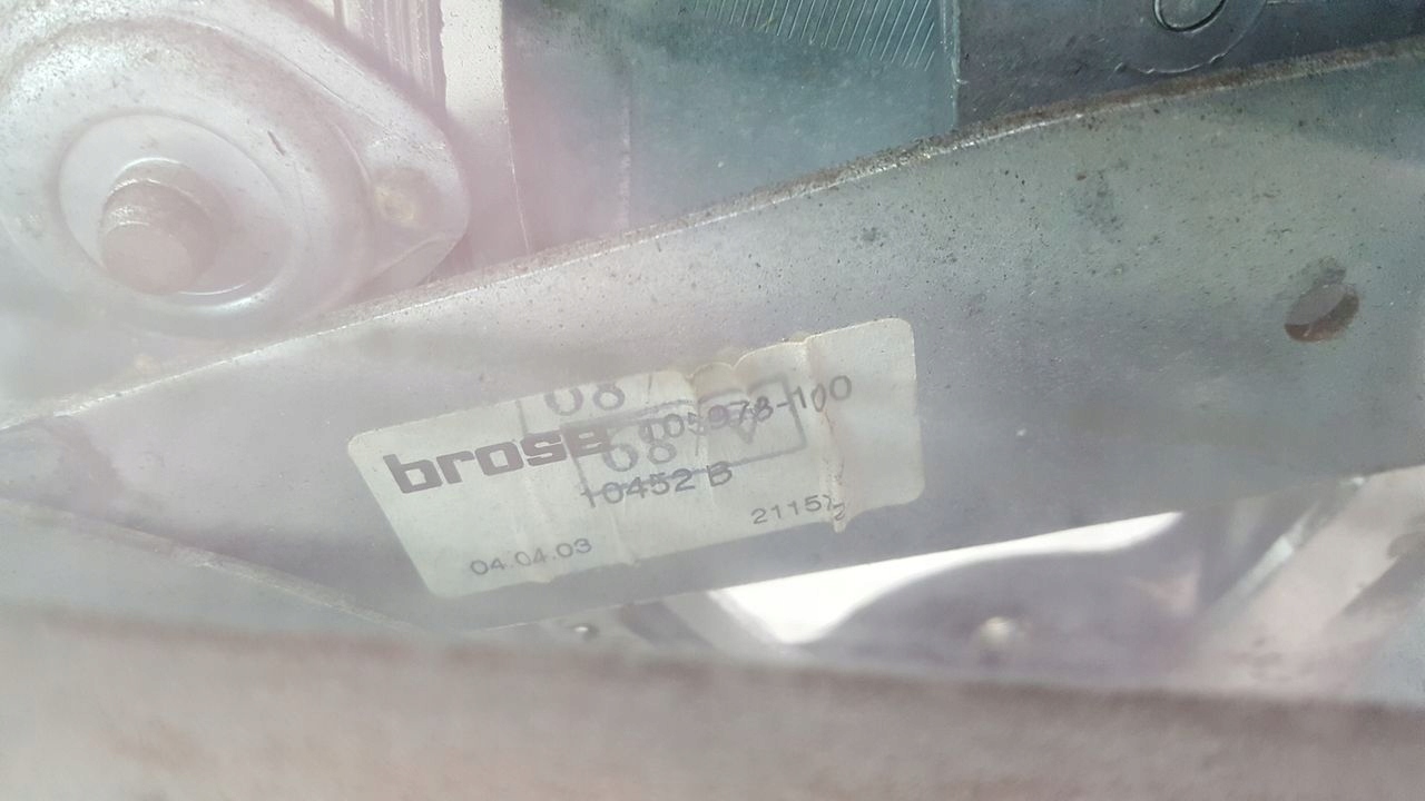 window regulator right rear part Opel Astra G 1,8 bertone