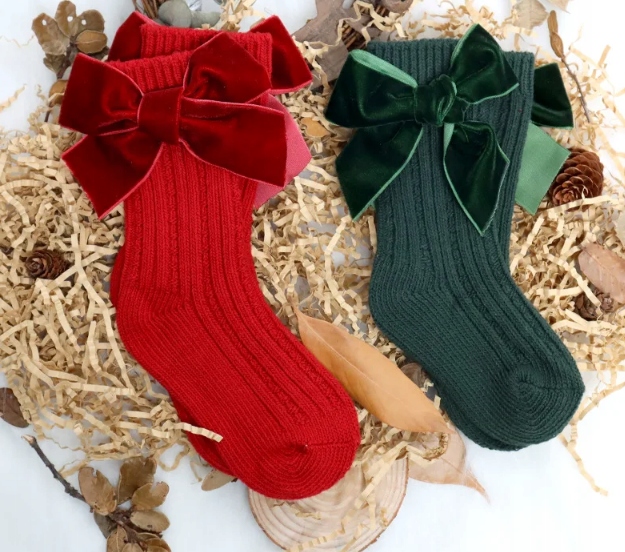 Podkolanówki skarpetki z kokardkami VELVET ZIELONE SESJA ŚWIĘTA 80 86 9-18m Fason podkolanówki